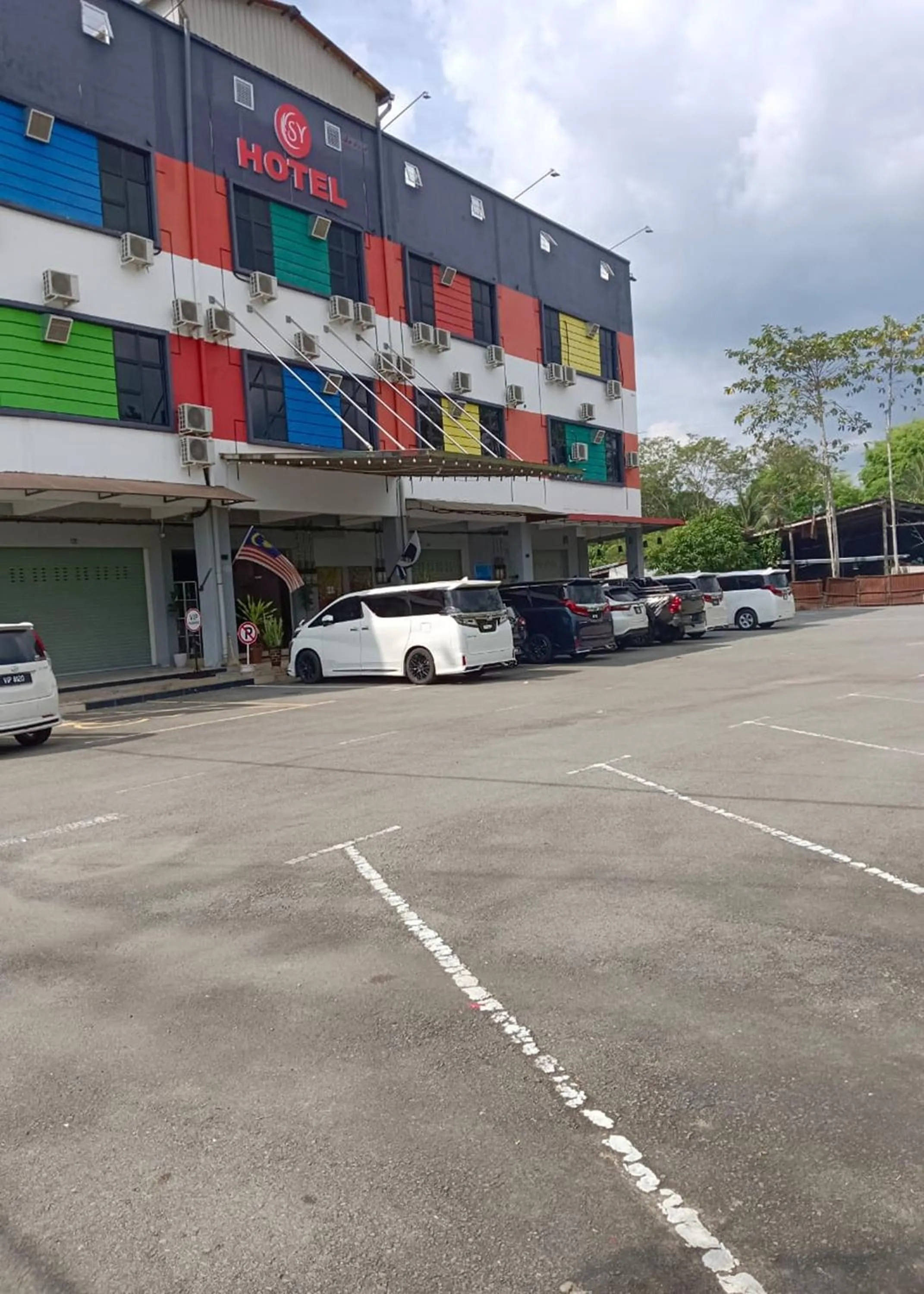 Property building in SY JERANTUT HOTEL