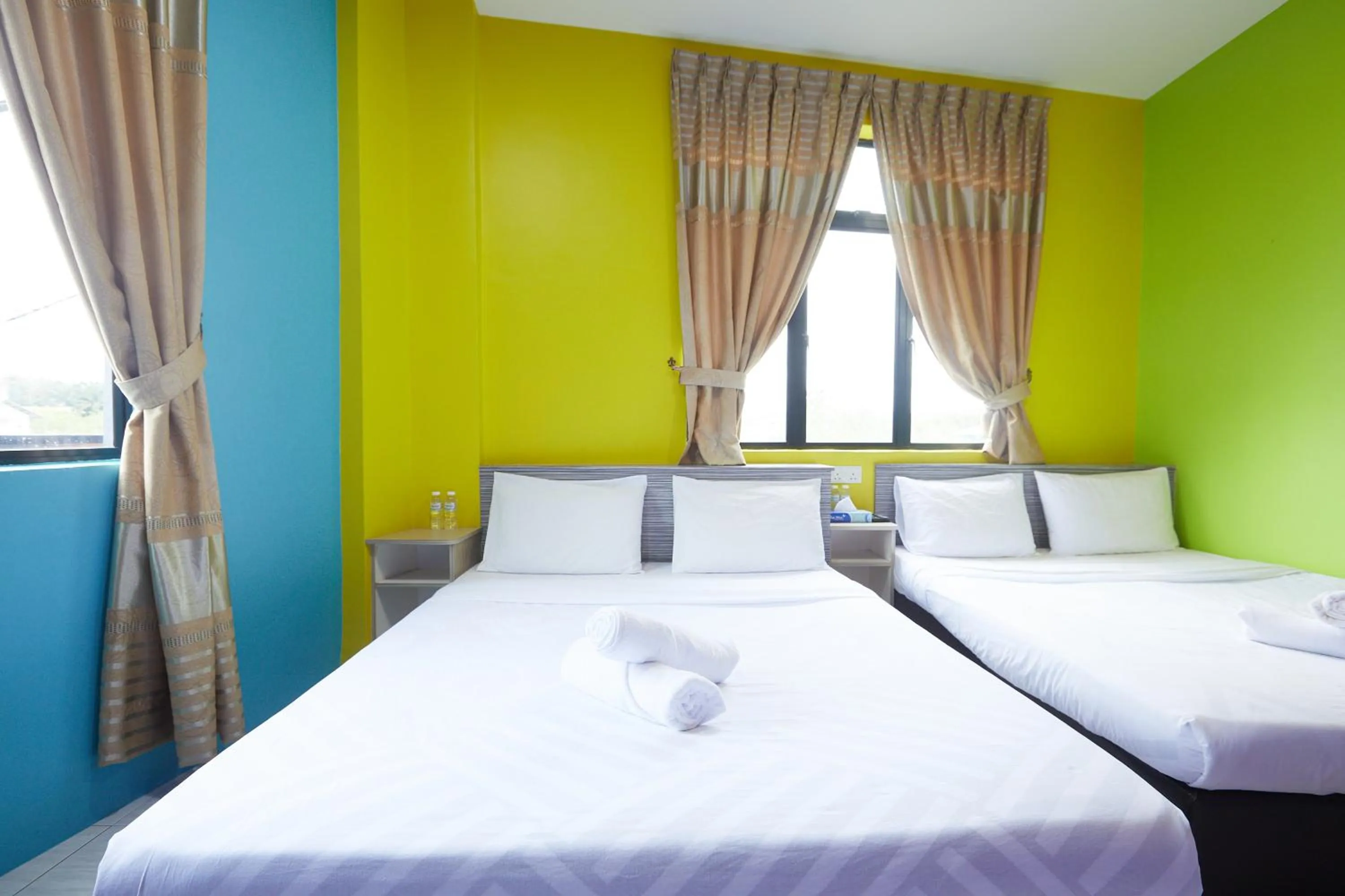 Bed in SY JERANTUT HOTEL