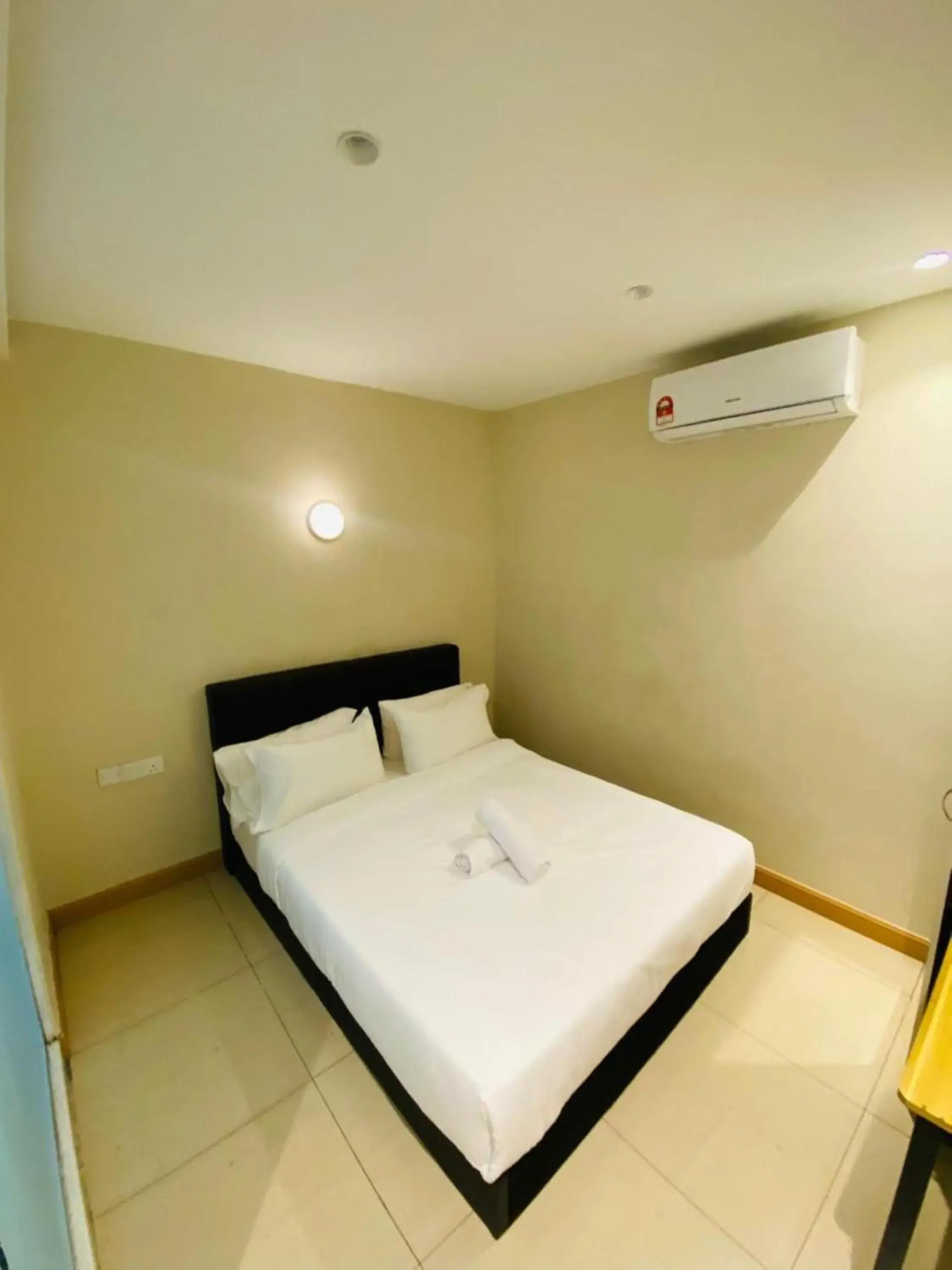 Standard Queen Room in Swing & Pillows - Kota Damansara Standard Queen Room in Swing & Pillows - Kota Damansara