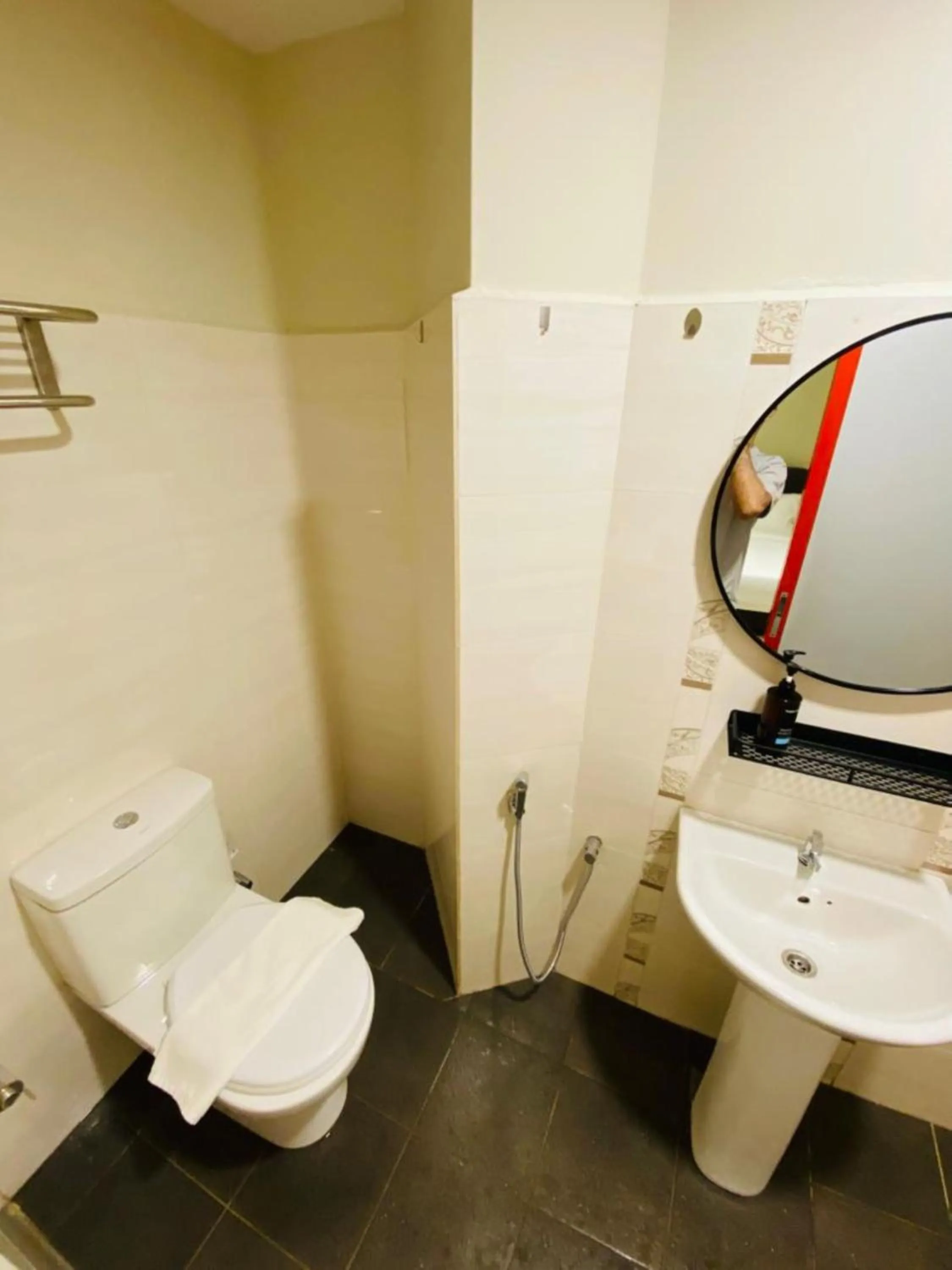 Swing & Pillows - Kota Damansara