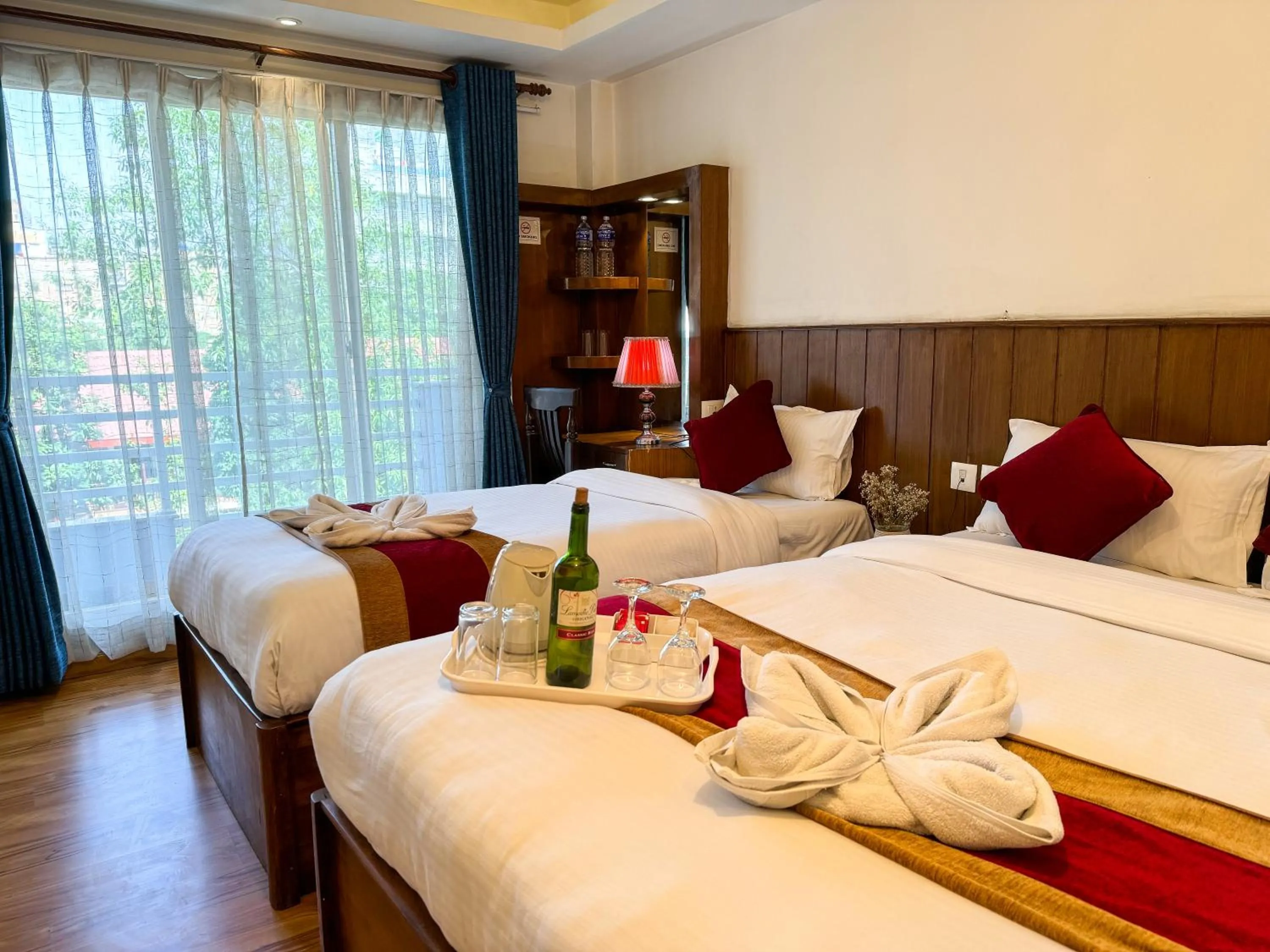 TV and multimedia, Bed in Hotel Abi International