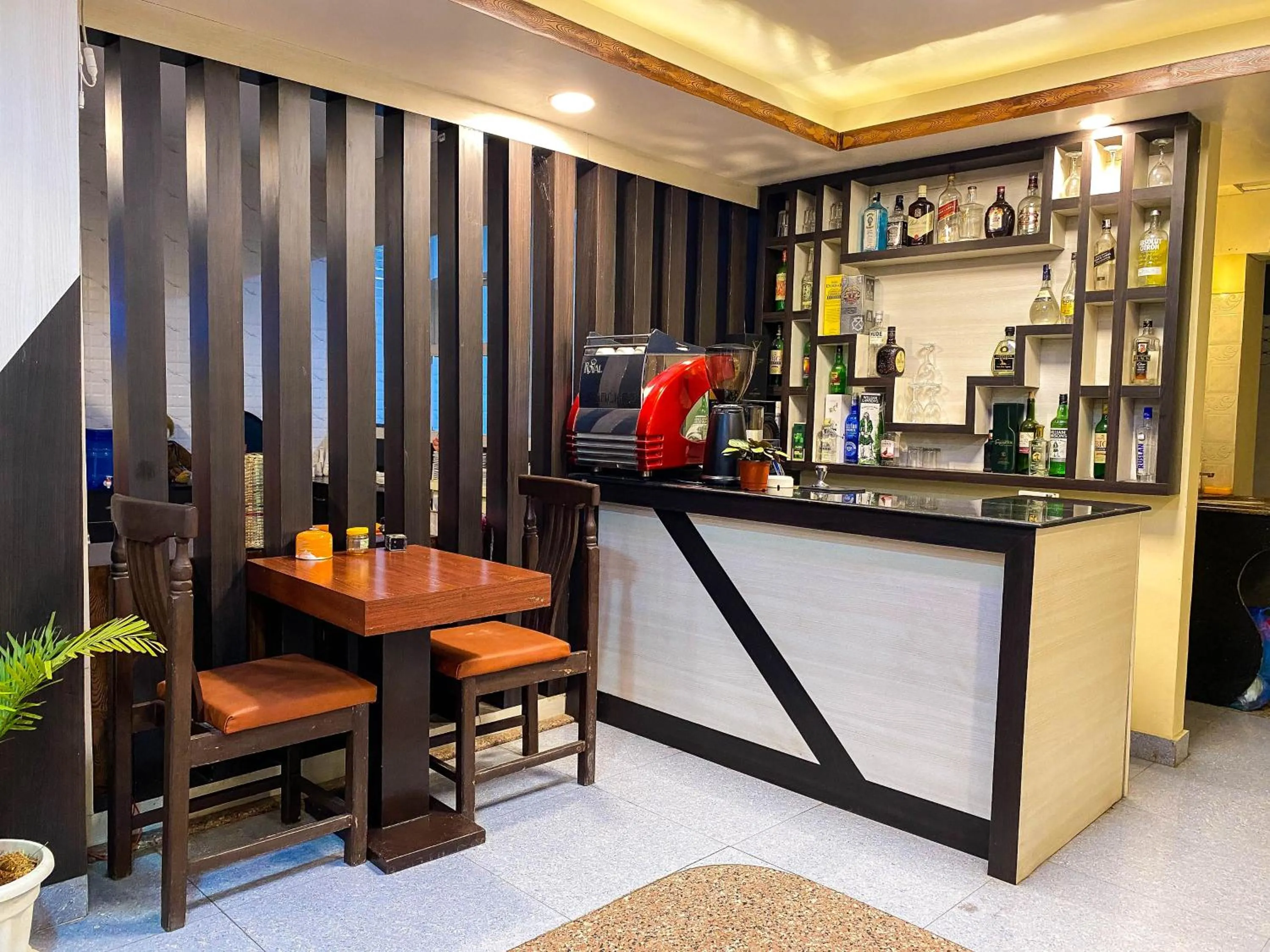 Lounge or bar in Hotel Abi International