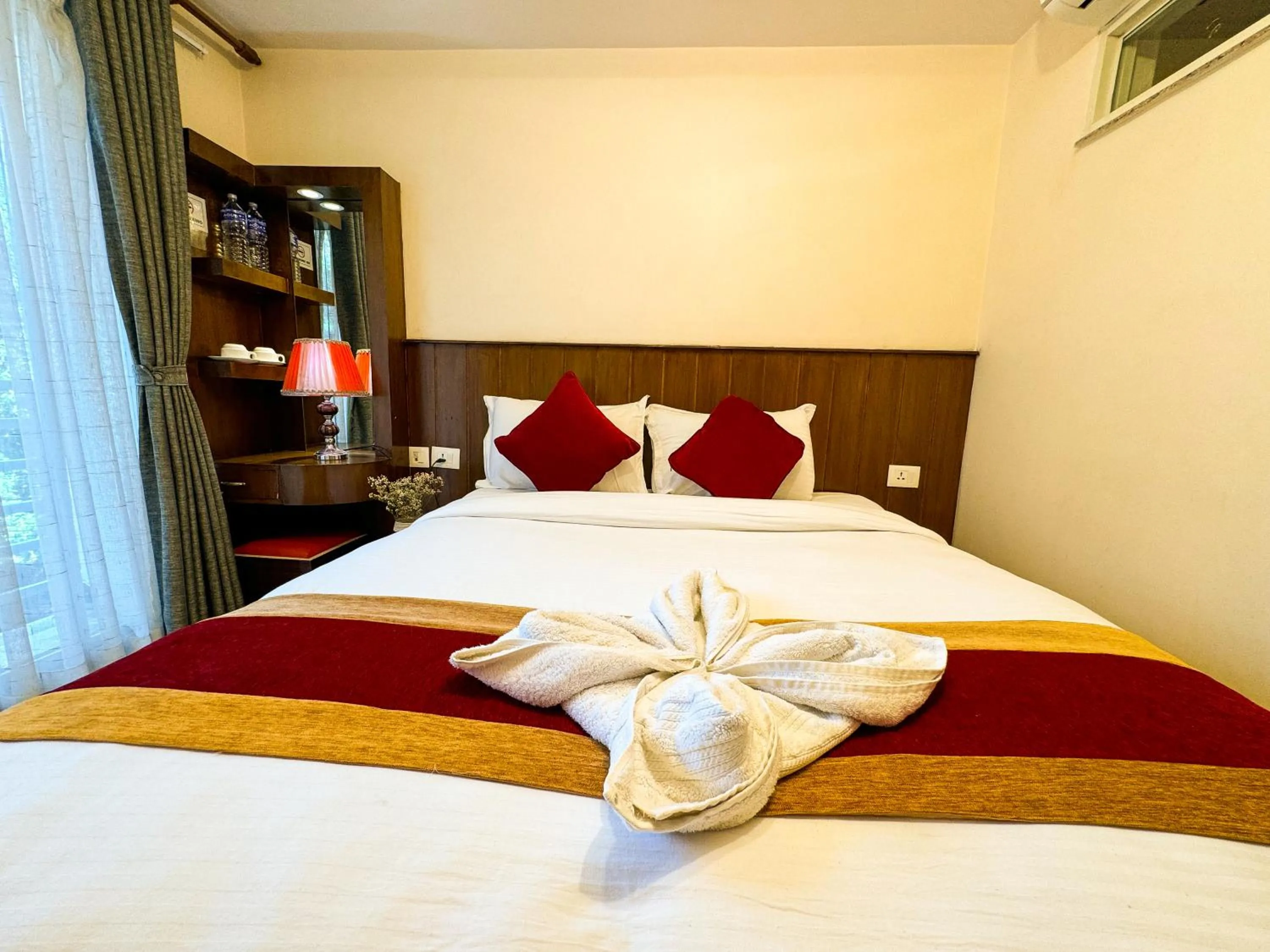 Bed in Hotel Abi International