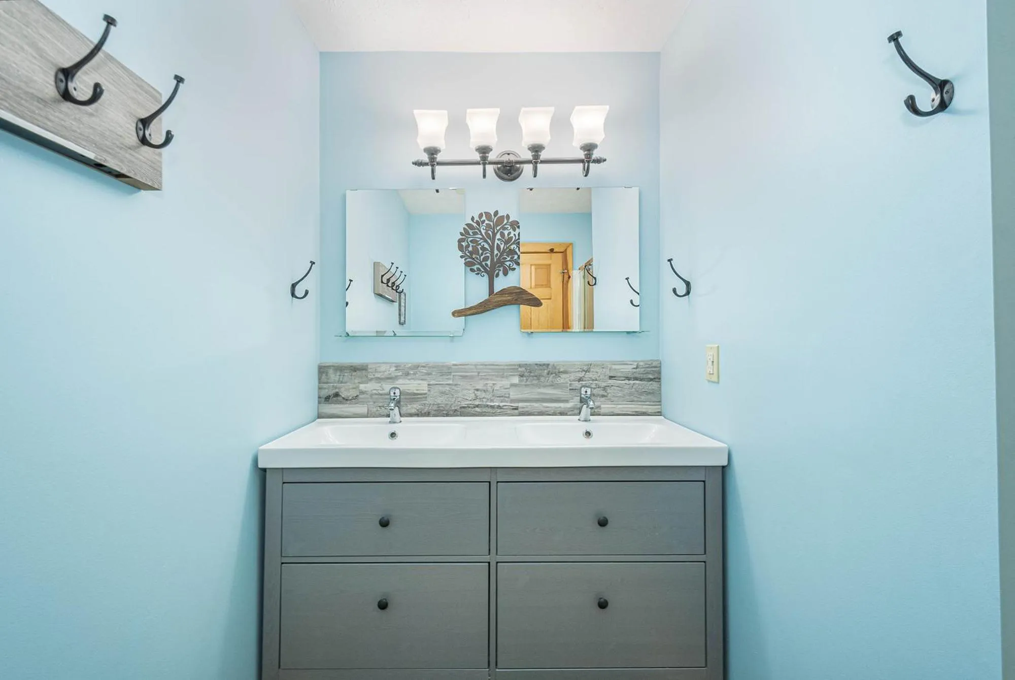 Property building in Ski Country Vista