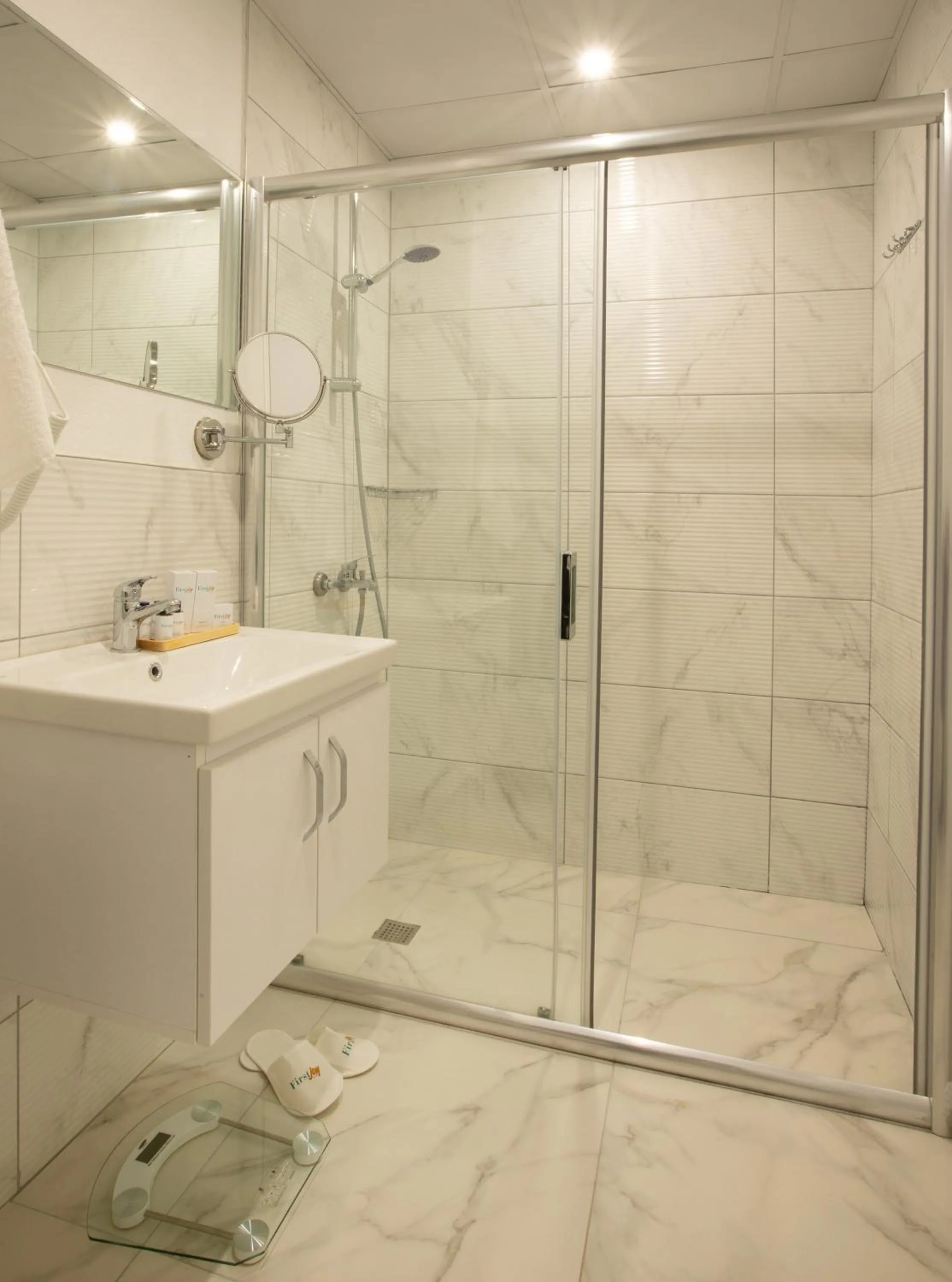 Shower in First Joy Hotel