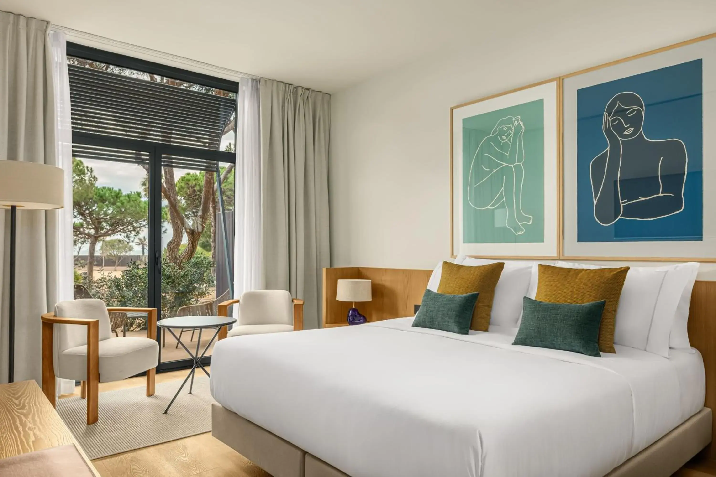 Premium King Room with Garden View and Access in AC Hotel Gava Mar Premium King Room with Garden View and Access in AC Hotel Gava Mar