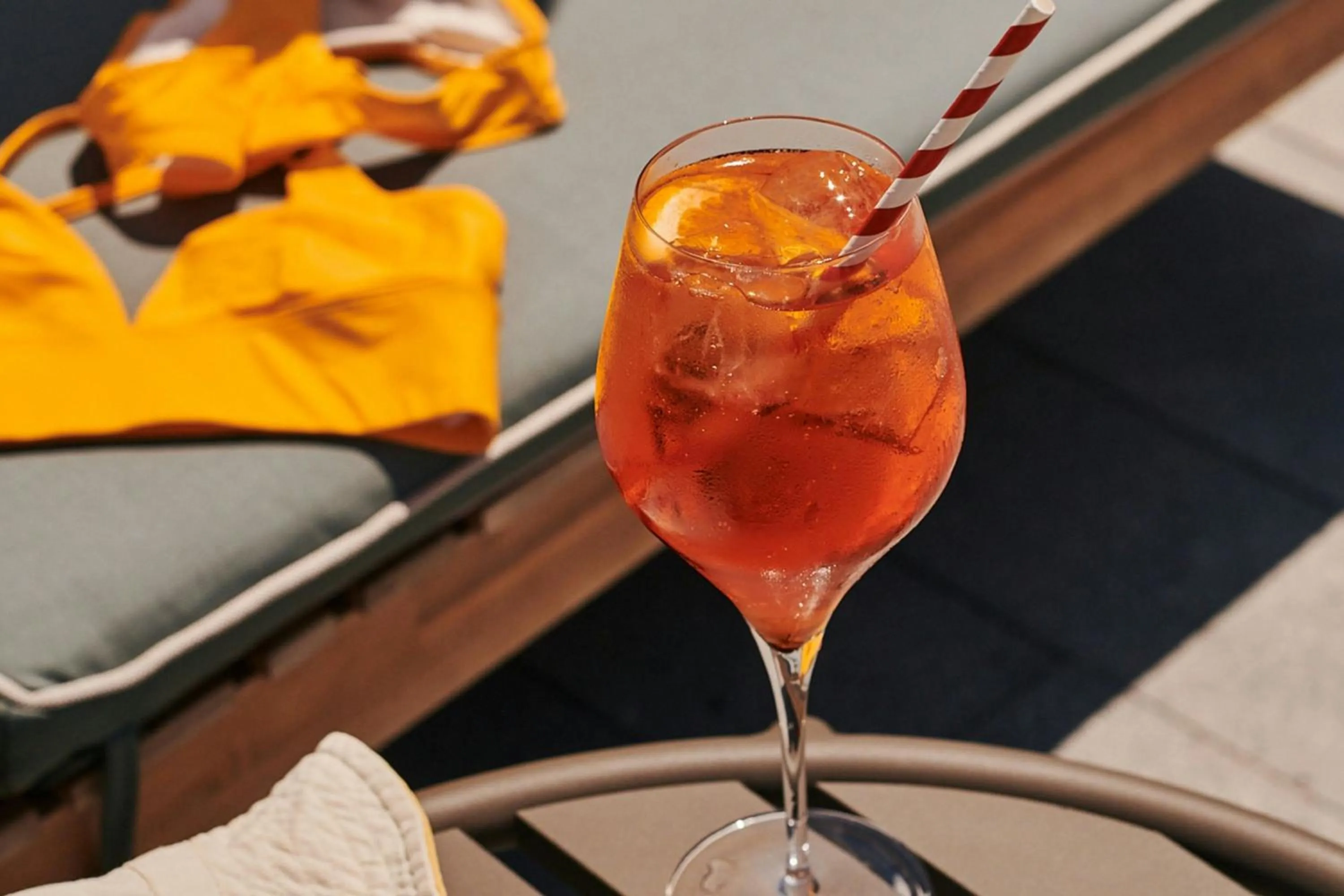 Restaurant/places to eat in AC Hotel by Marriott Gava Mar Airport