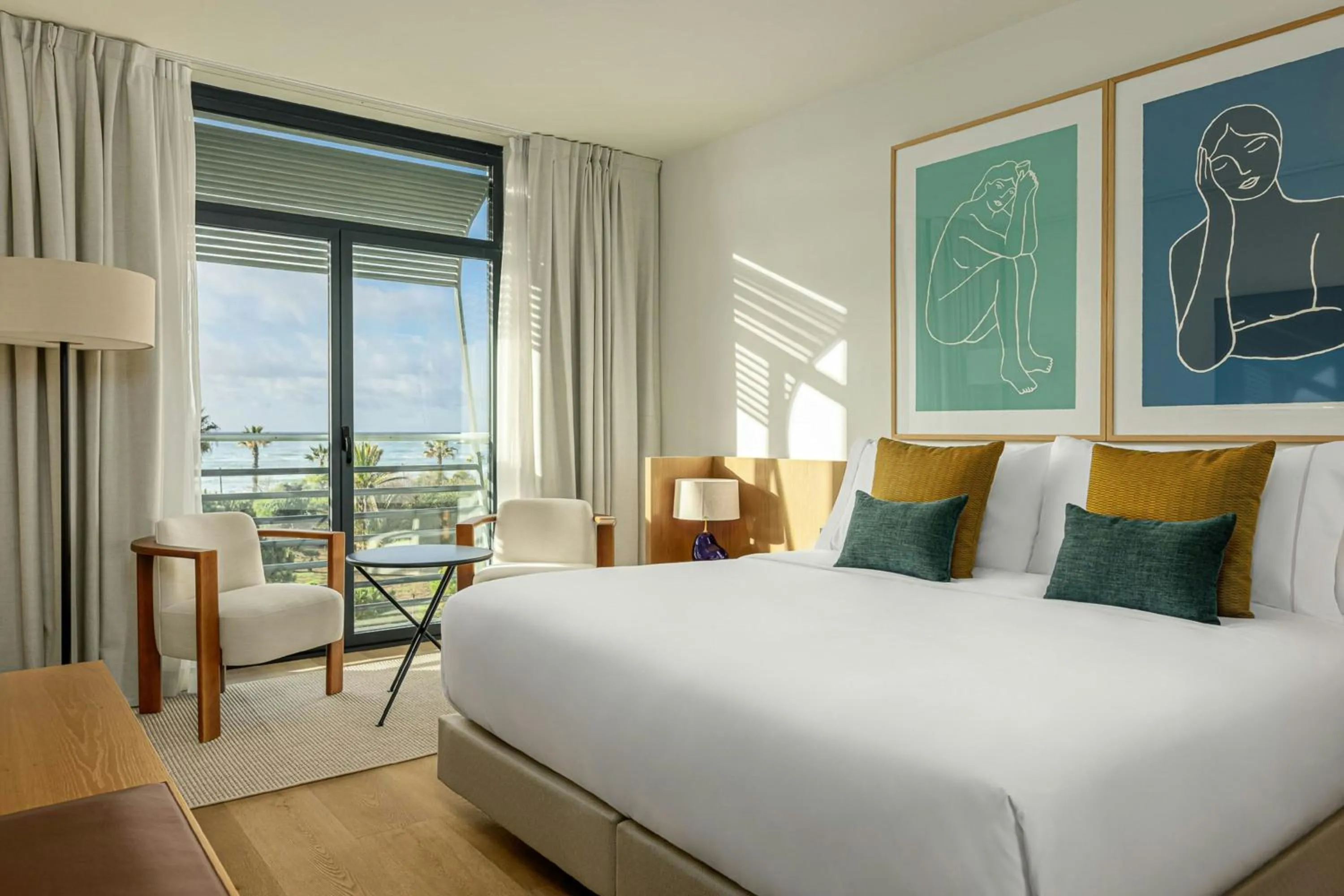 Photo of the whole room, Bed in AC Hotel by Marriott Gava Mar Airport