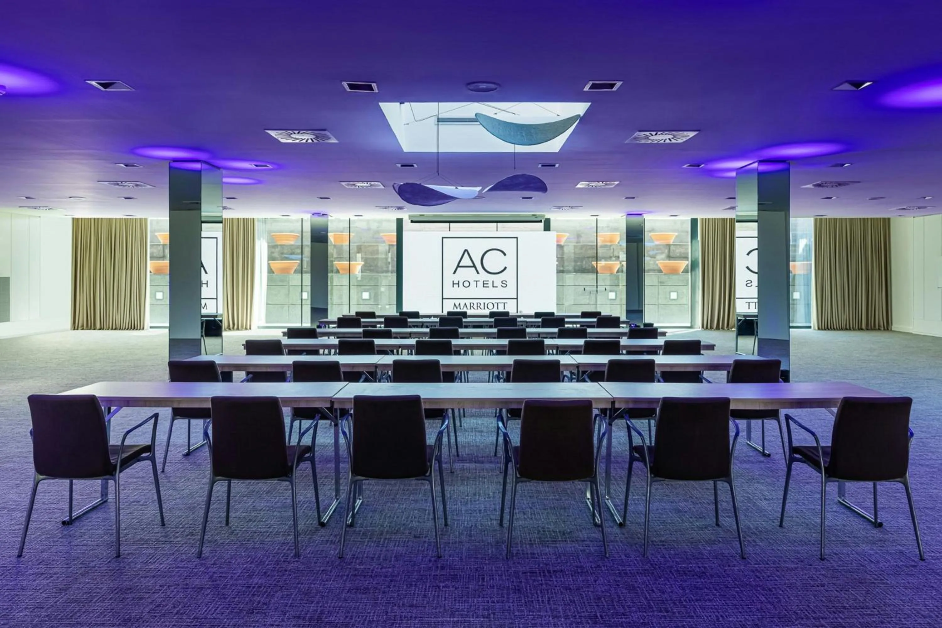 Meeting/conference room in AC Hotel by Marriott Gava Mar Airport