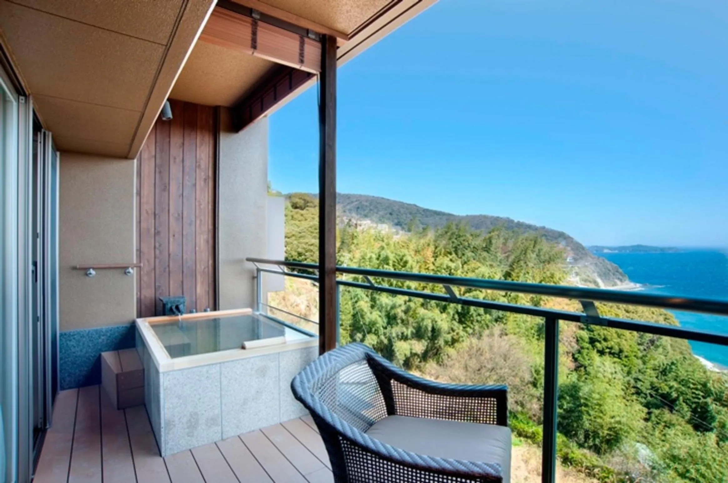 Balcony/Terrace in Atami Sekaie