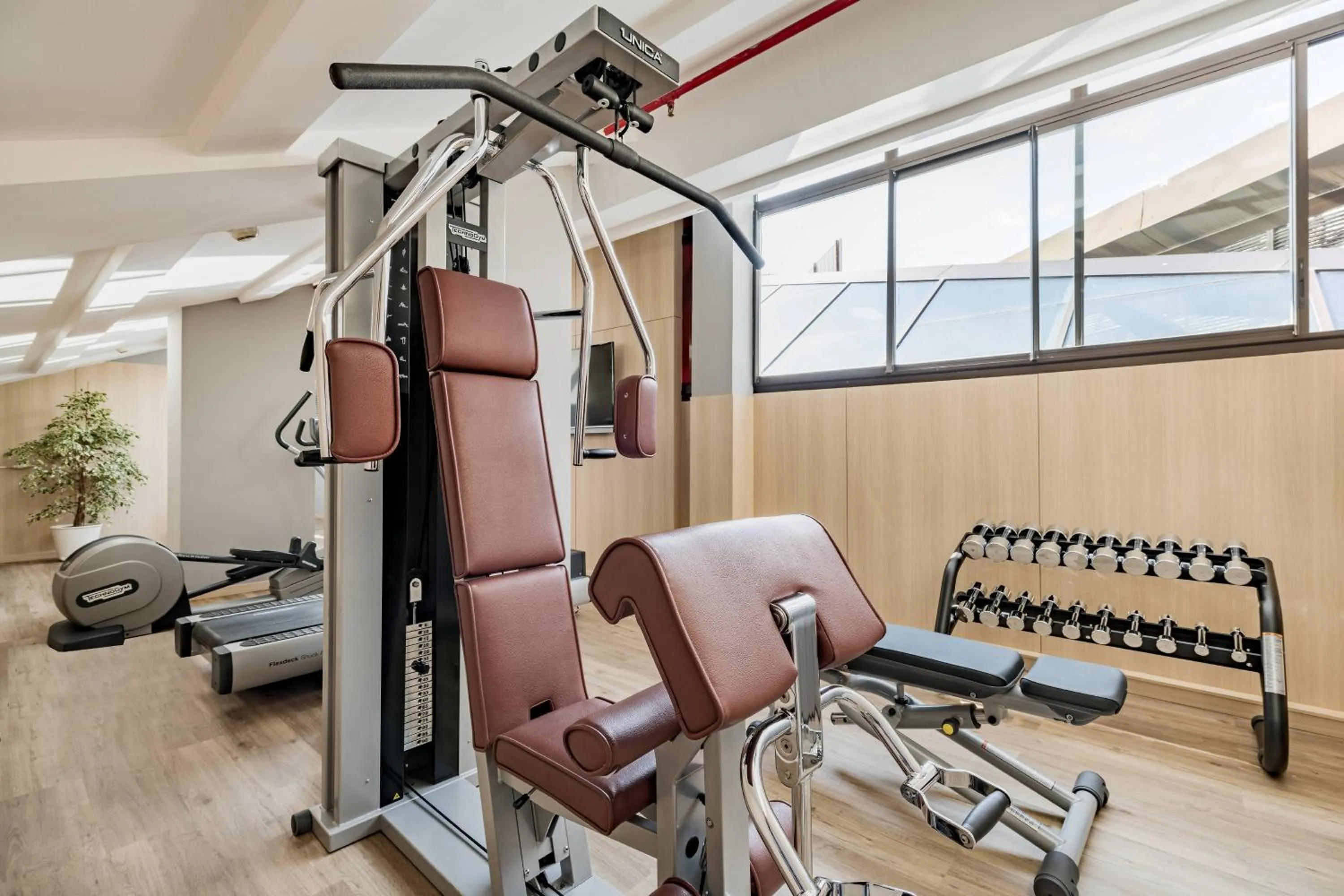 Fitness centre/facilities in AC Hotel Burgos by Marriott