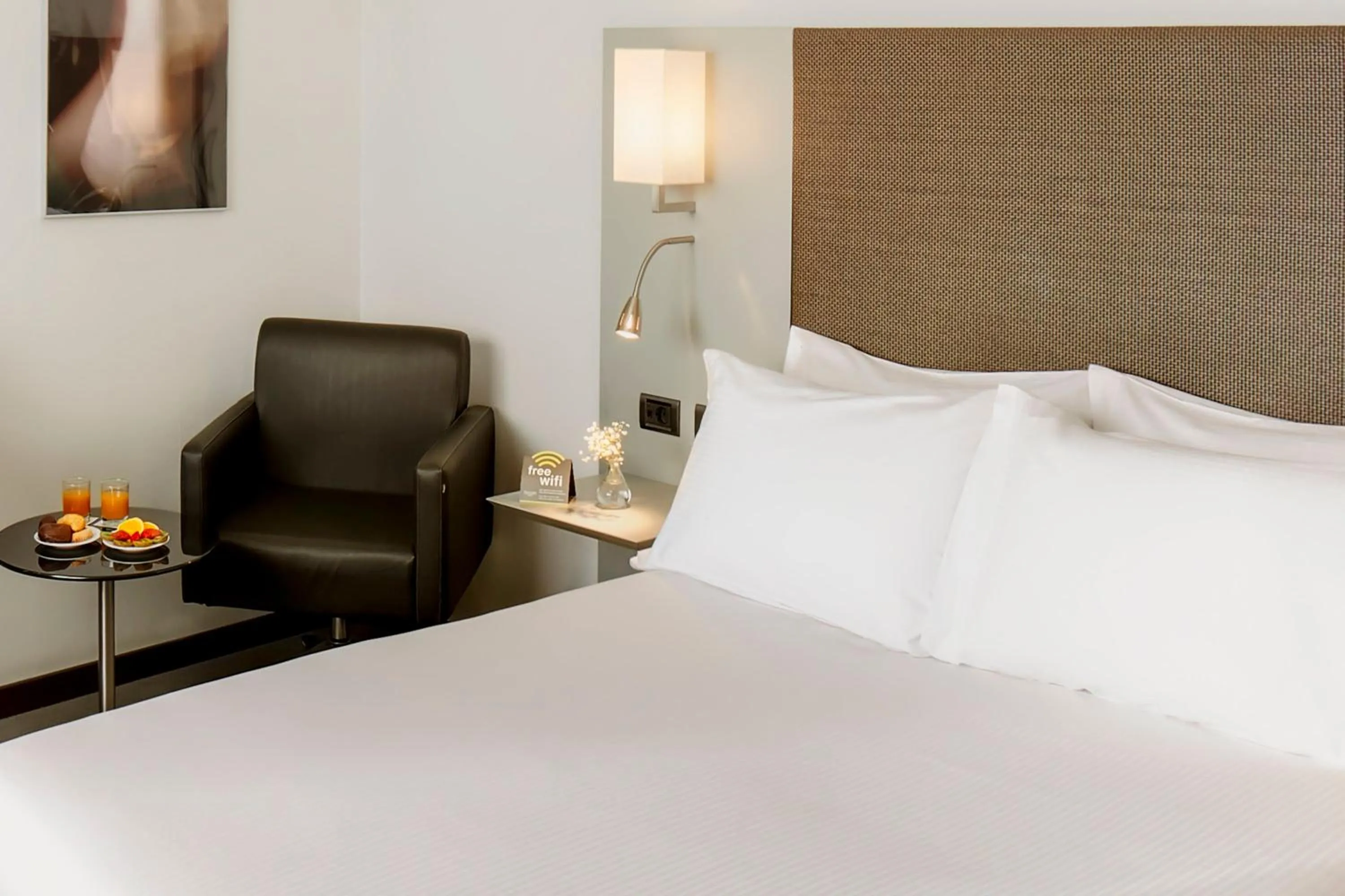 Photo of the whole room, Bed in Hotel Sercotel Ciutat D'Alcoi