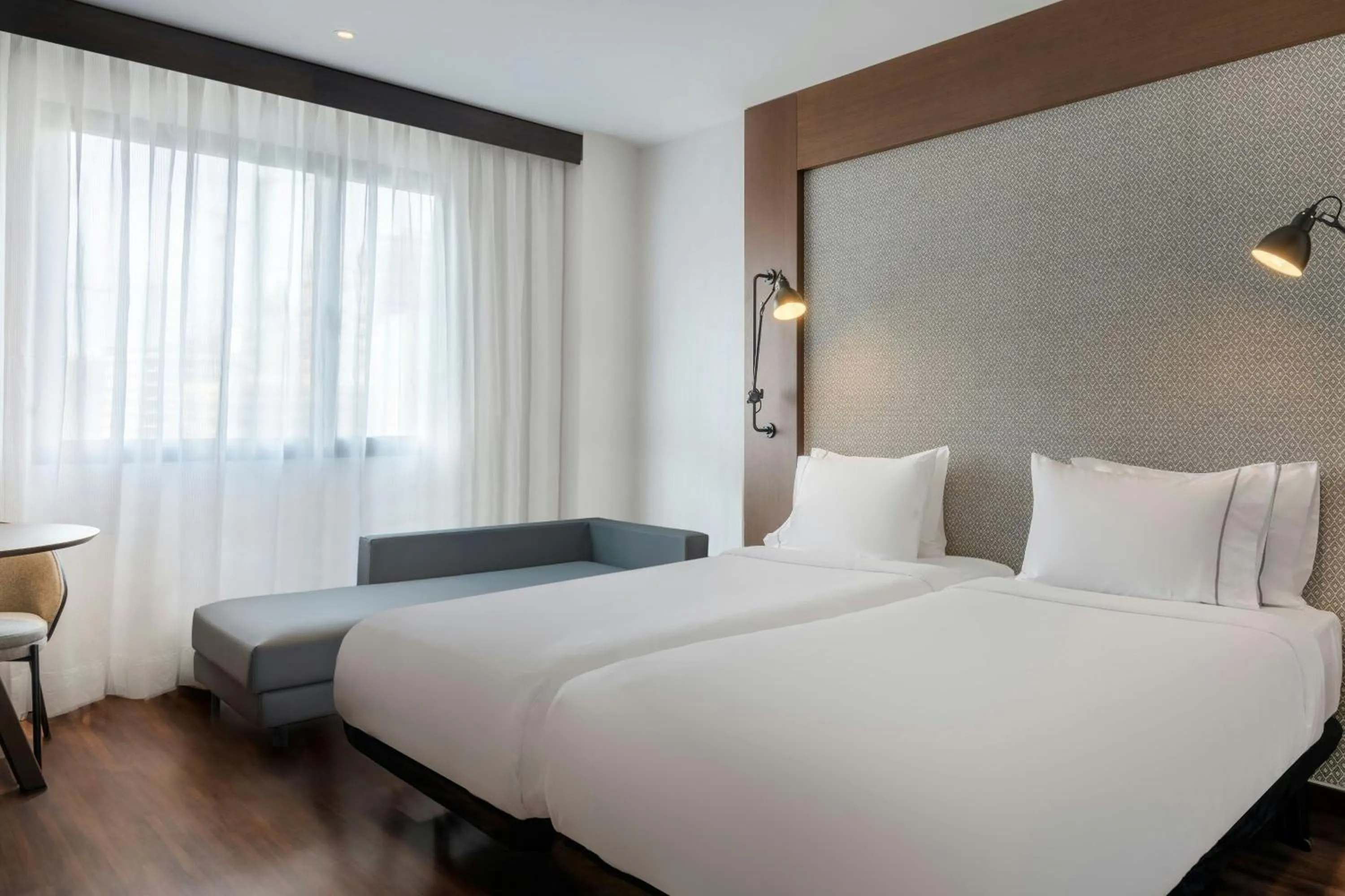 Photo of the whole room, Bed in AC Hotel by Marriott Alicante