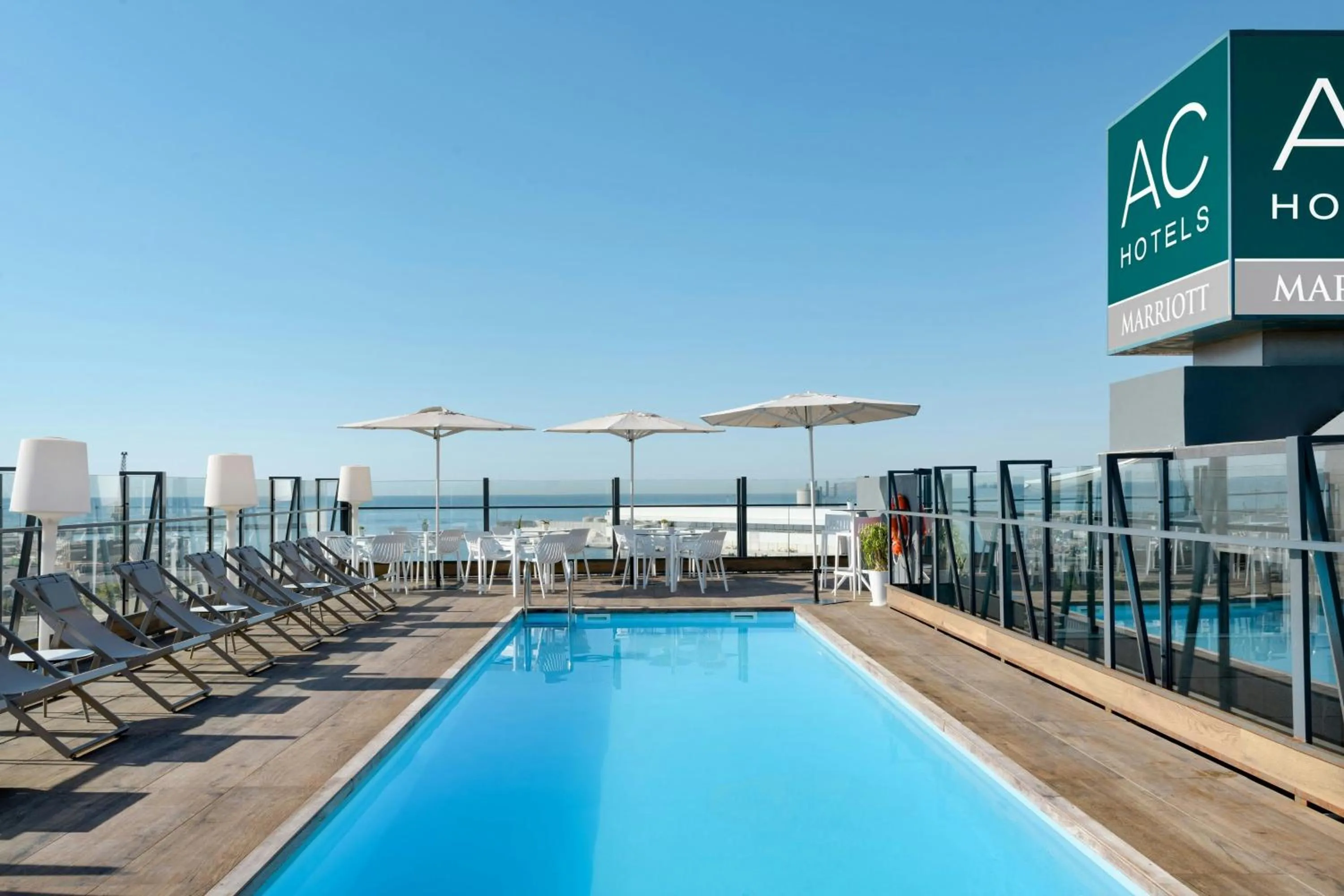 Swimming pool in AC Hotel by Marriott Alicante