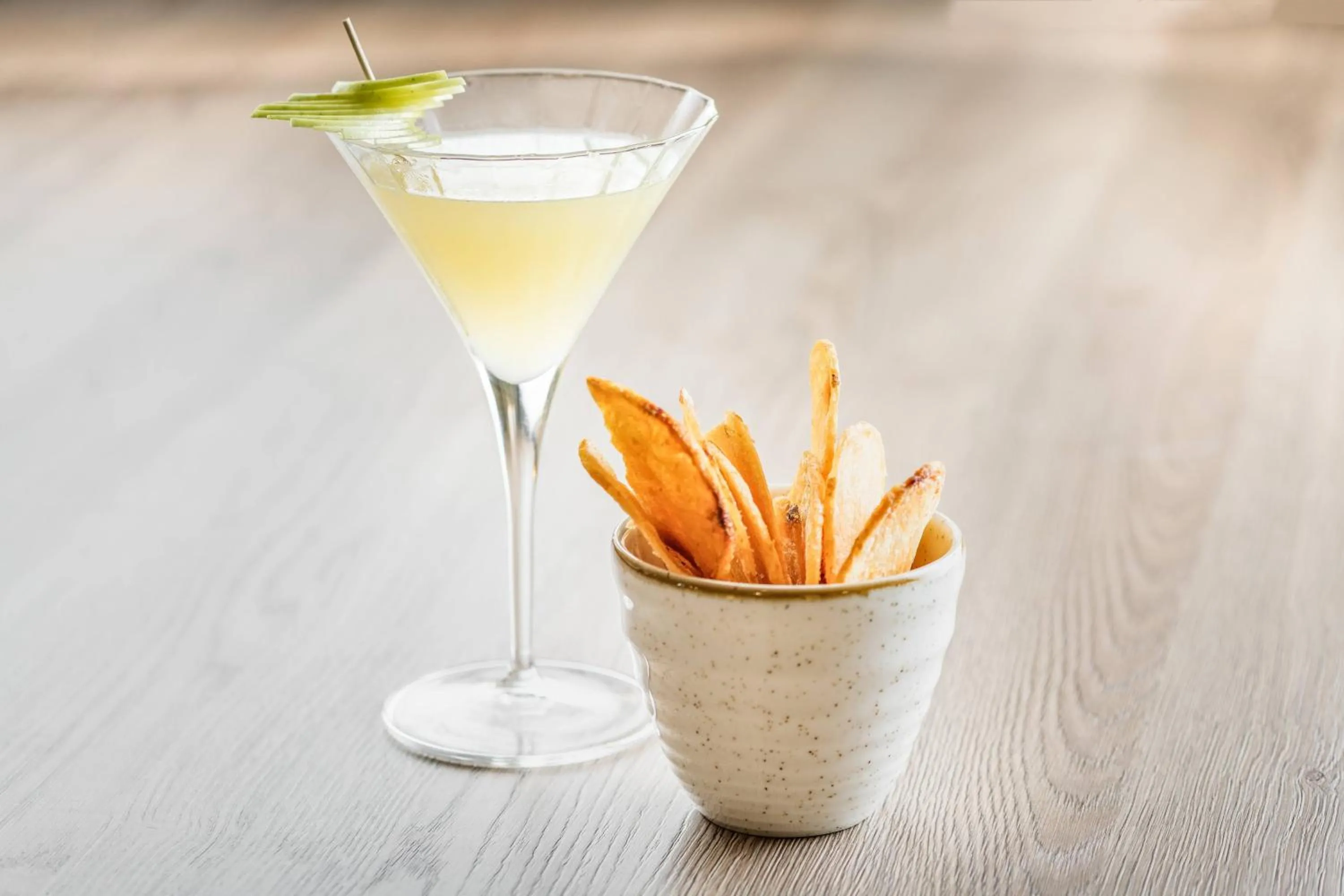 Lounge or bar in AC Hotel by Marriott Alicante