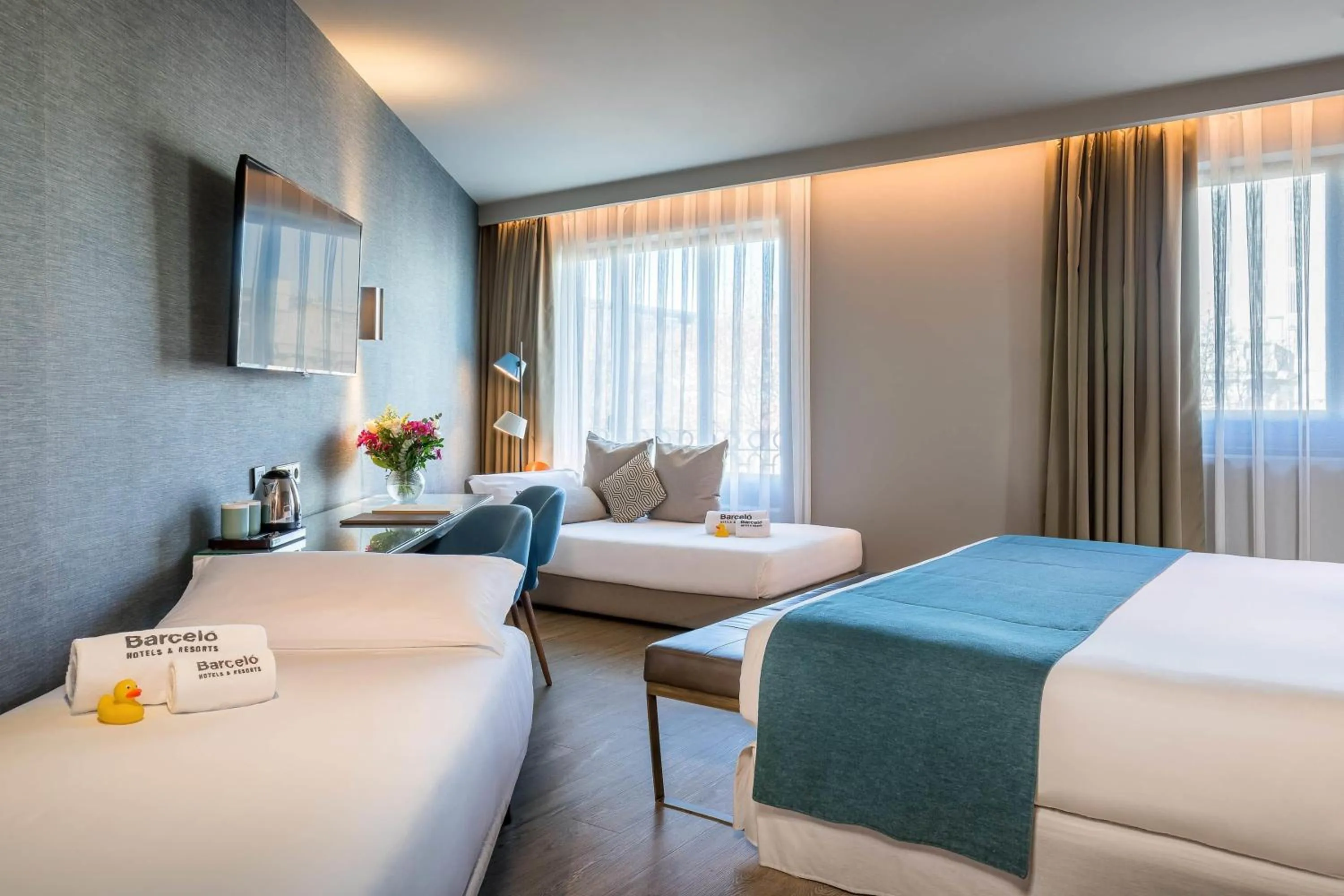 Bedroom, Bed in Barceló Emperatriz