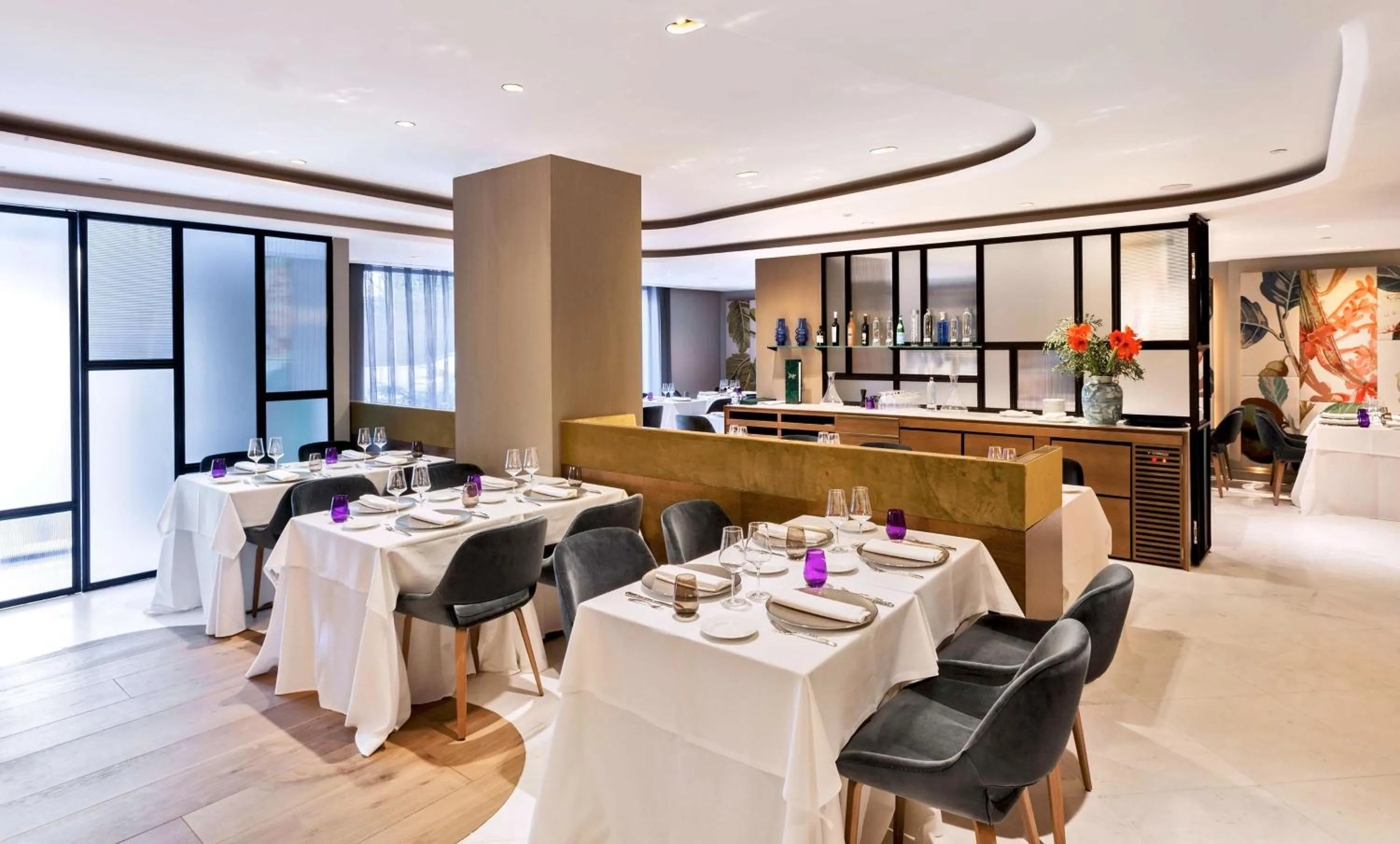 Restaurant/places to eat in Barceló Emperatriz