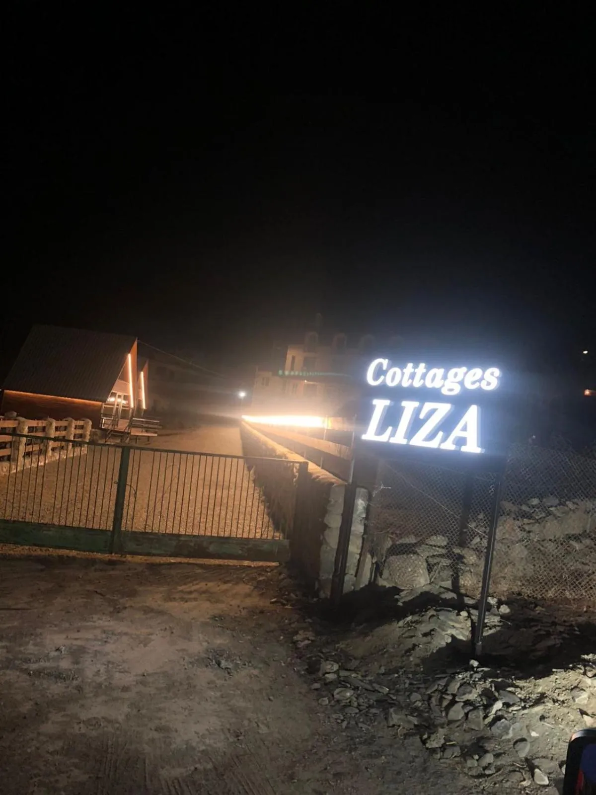 Night in Cottages LIZA