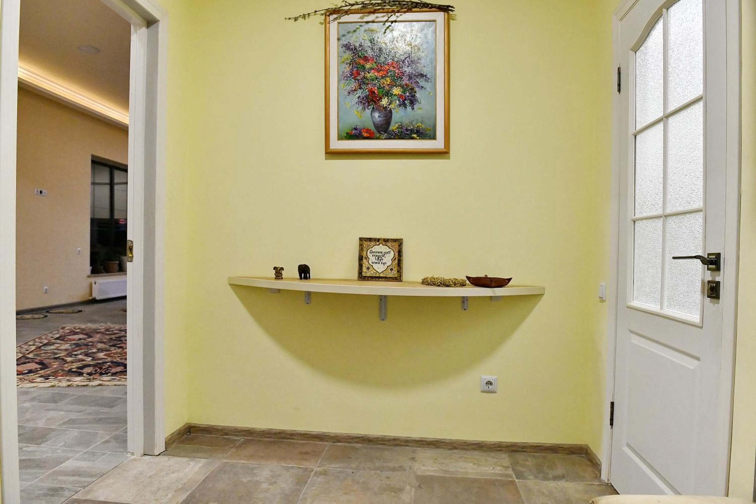 Area and facilities in woolway studios