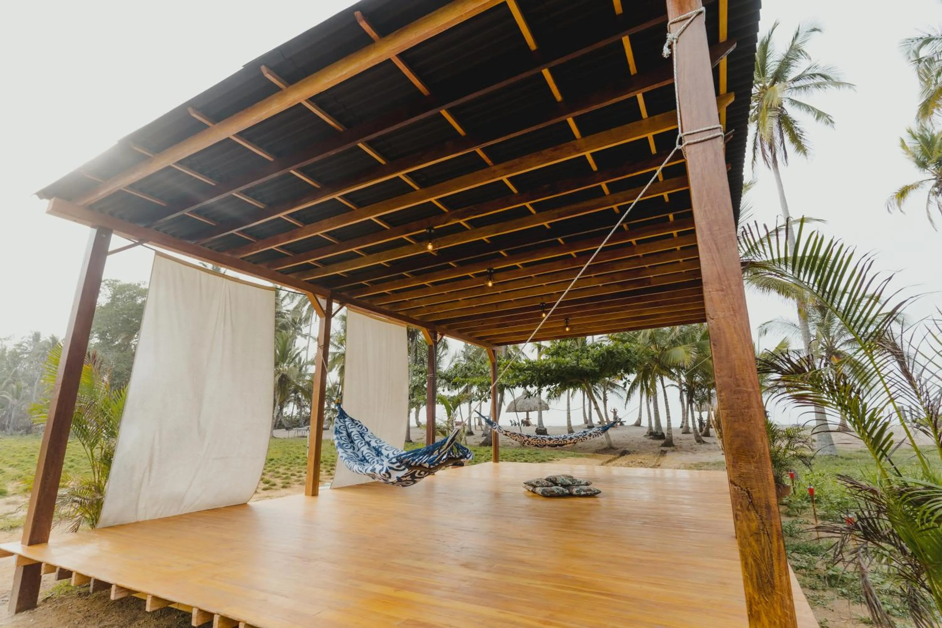 Lounge or bar in UUTTAAKA Eco-Hotel