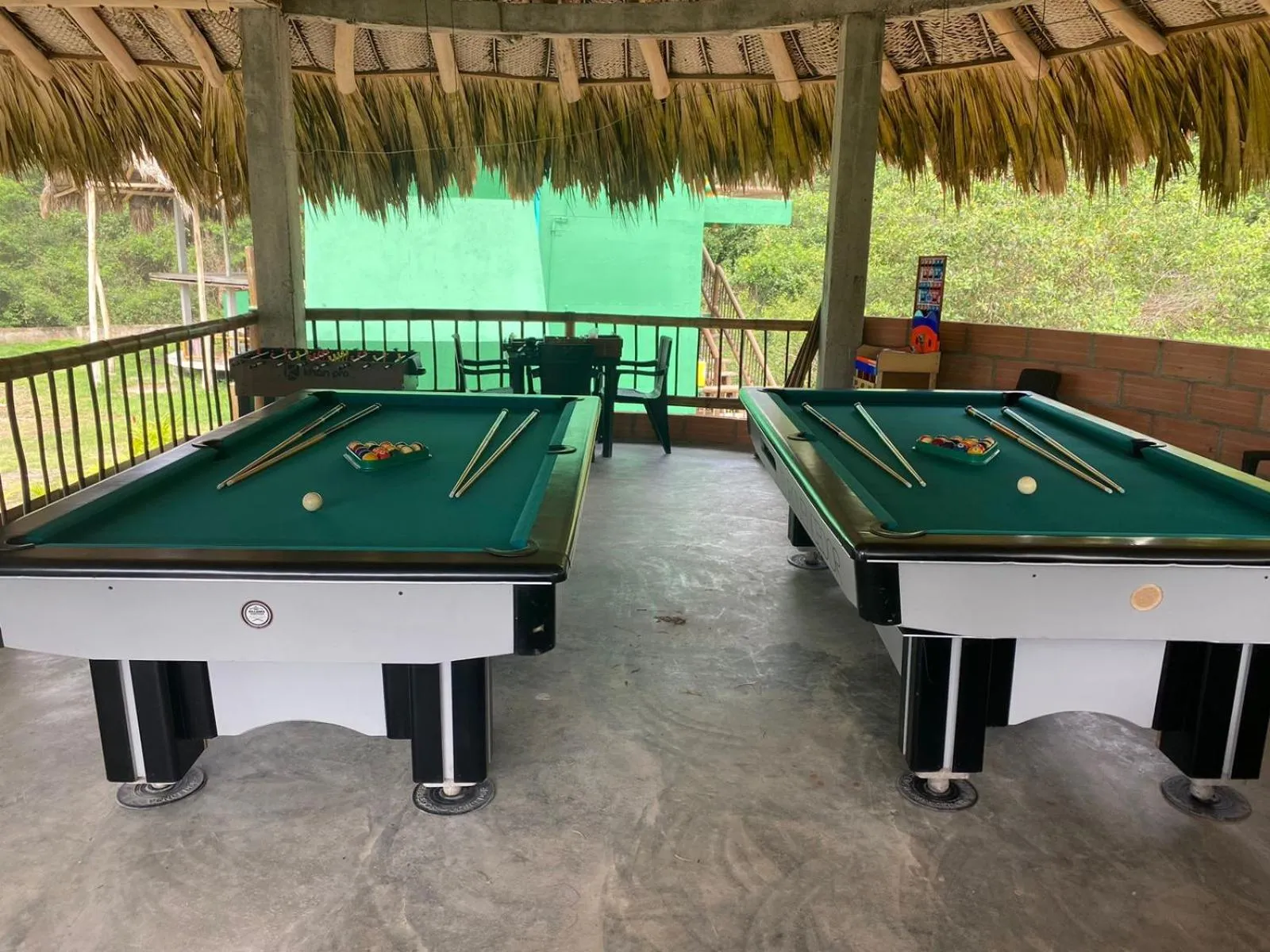 Billiard in UUTTAAKA Eco-Hotel