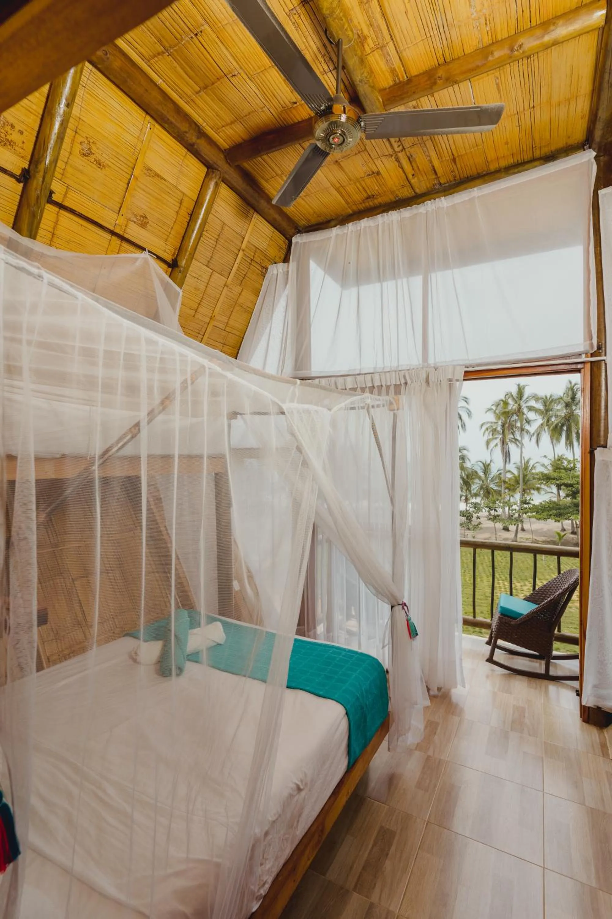 Bed in UUTTAAKA Eco-Hotel