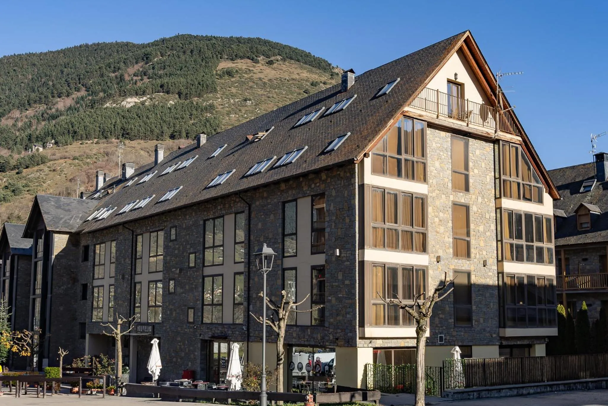 Property building in Aparthotel Nou Vielha