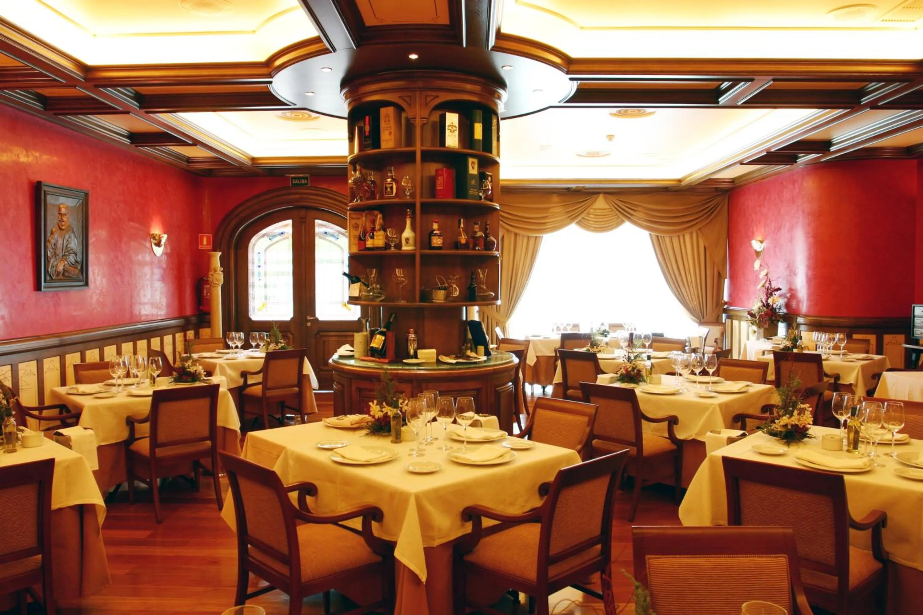 Restaurant/places to eat in Sercotel Guadiana