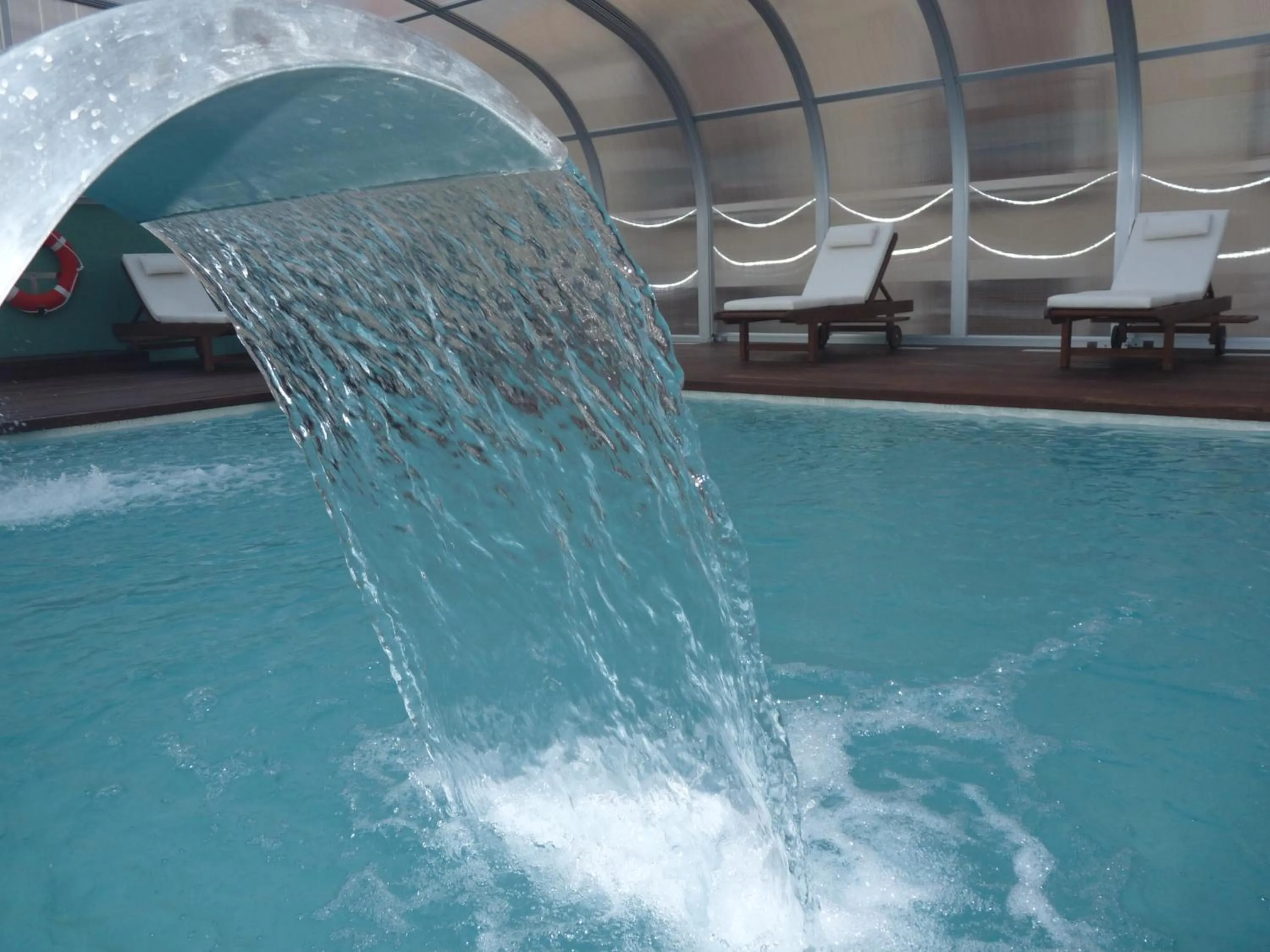 Swimming pool in Sercotel Guadiana