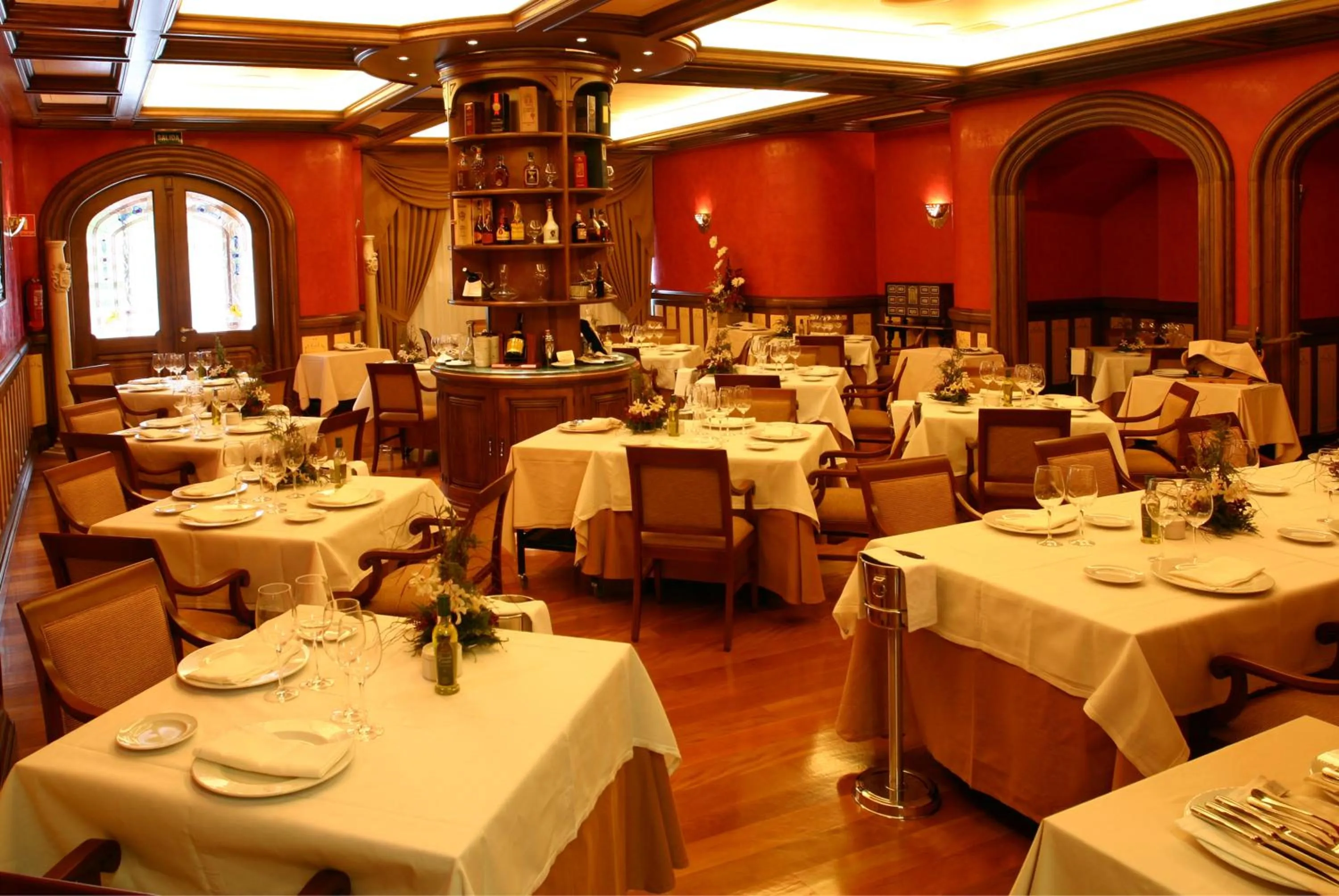 Restaurant/places to eat in Sercotel Guadiana