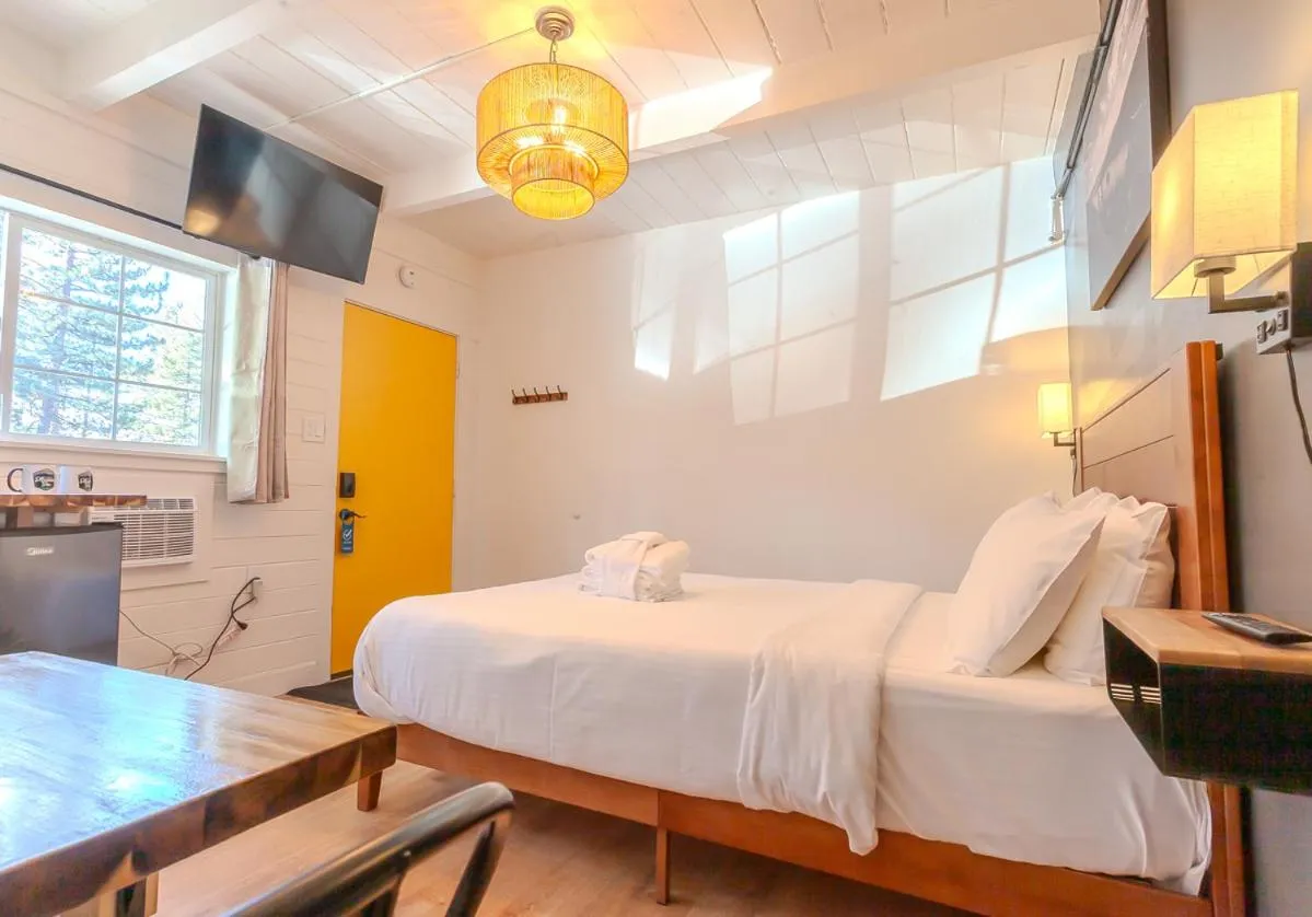 Bed in Tahoe Mountain Inn