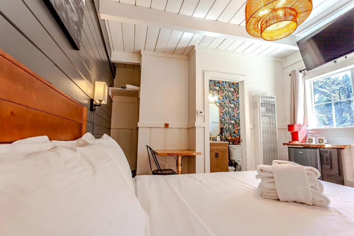 Bed in Tahoe Mountain Inn