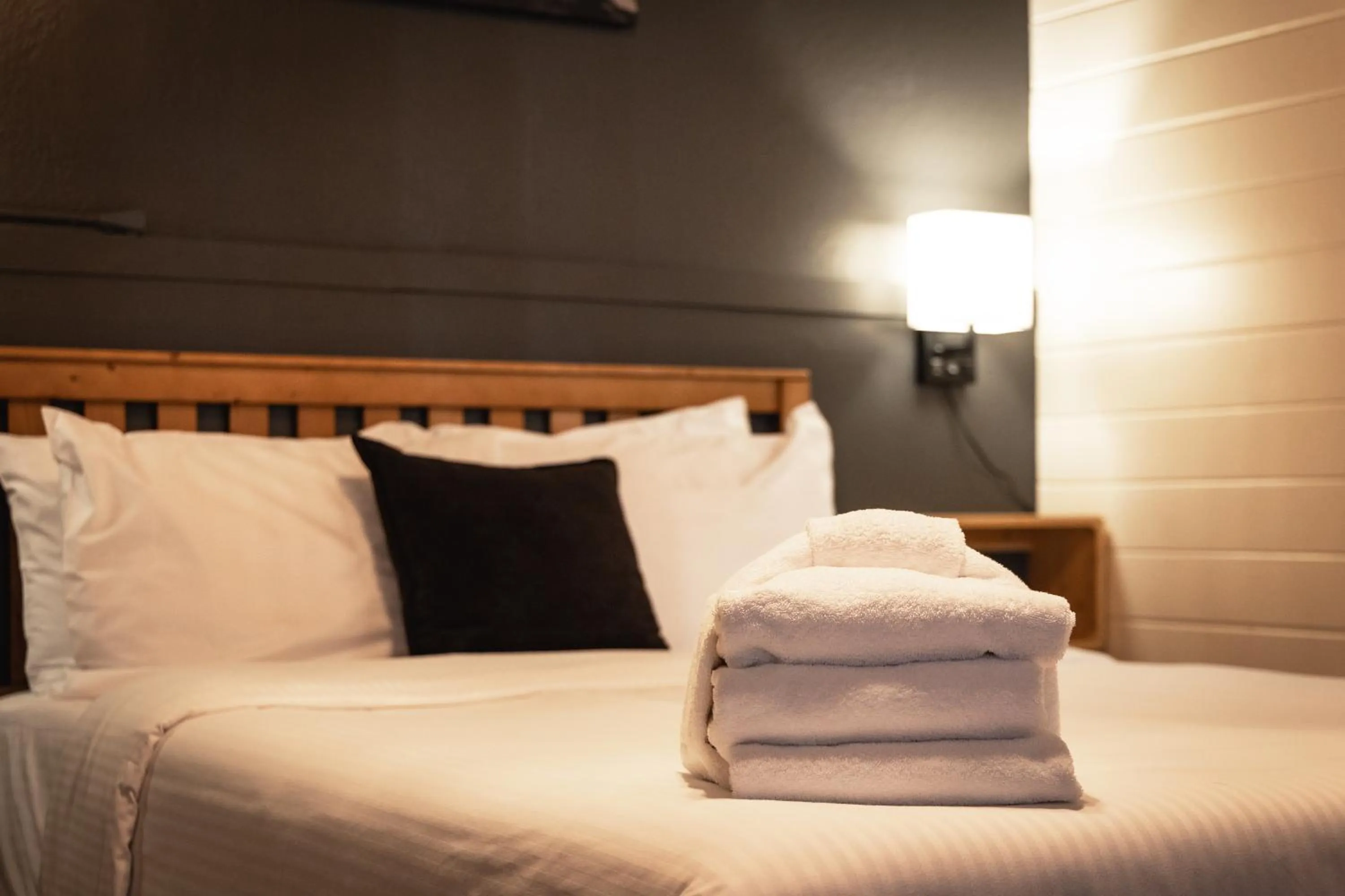 Bed in Tahoe Mountain Inn