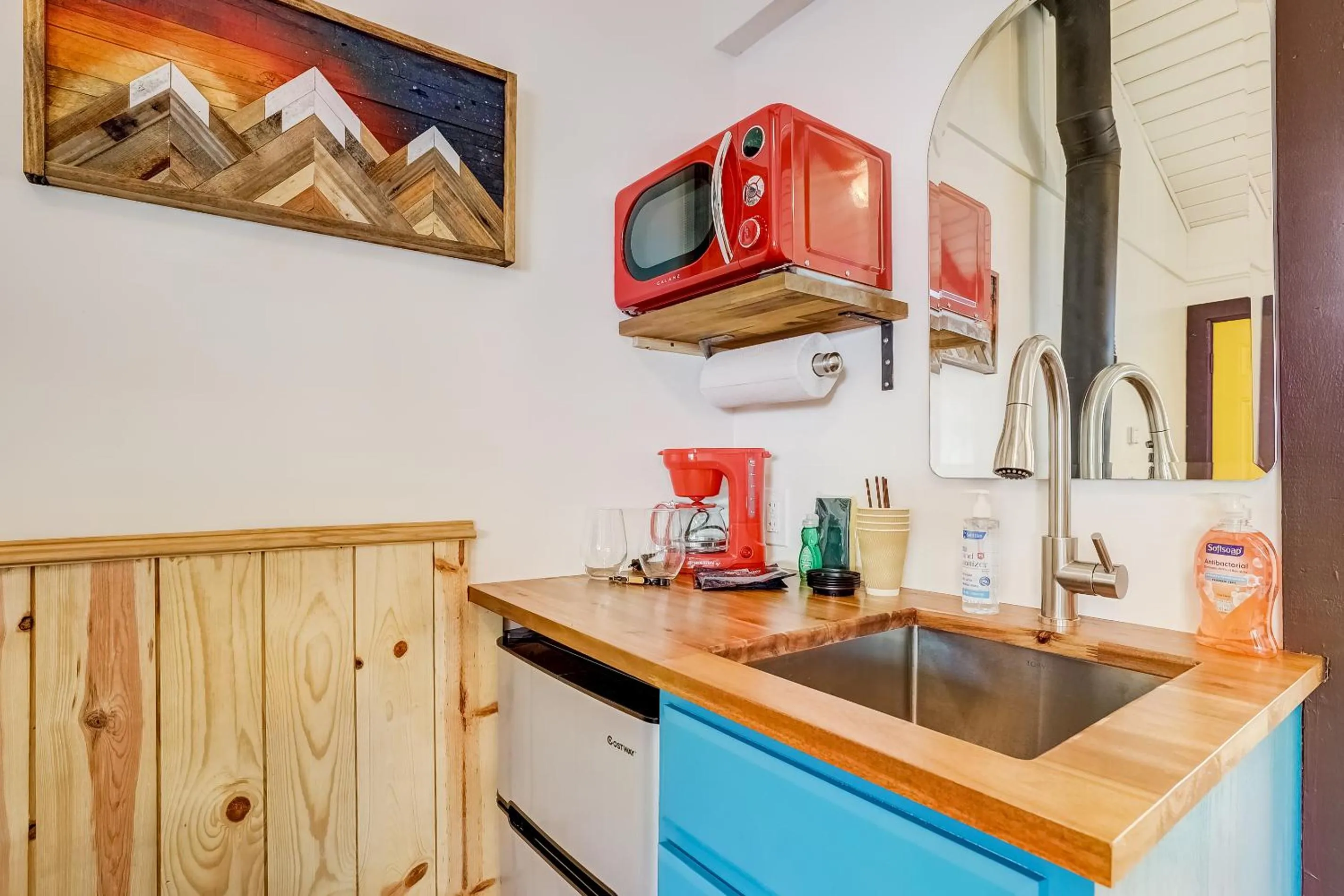 TV and multimedia in Tahoe Mountain Inn