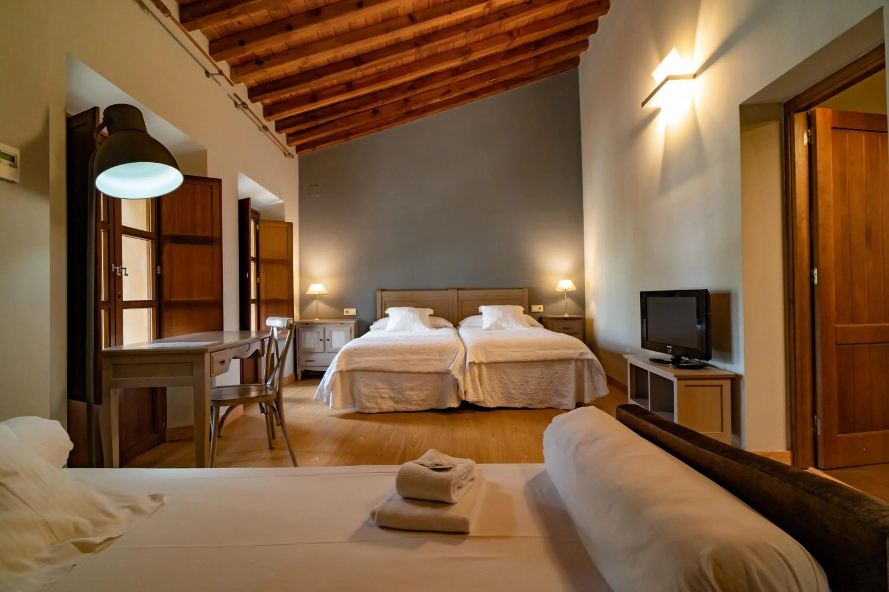 Bed in Hotel Alfonso IX