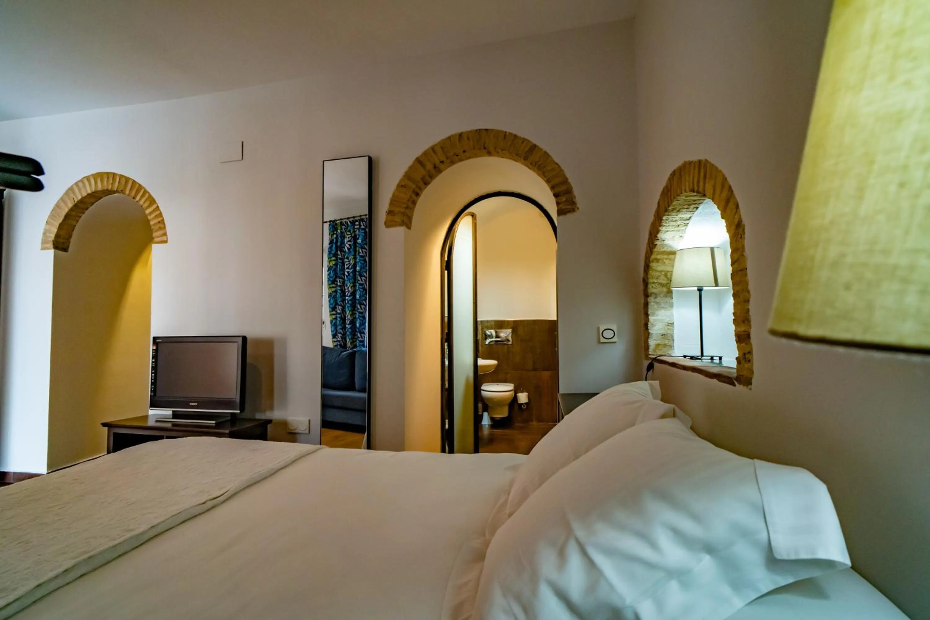 Bed in Hotel Alfonso IX