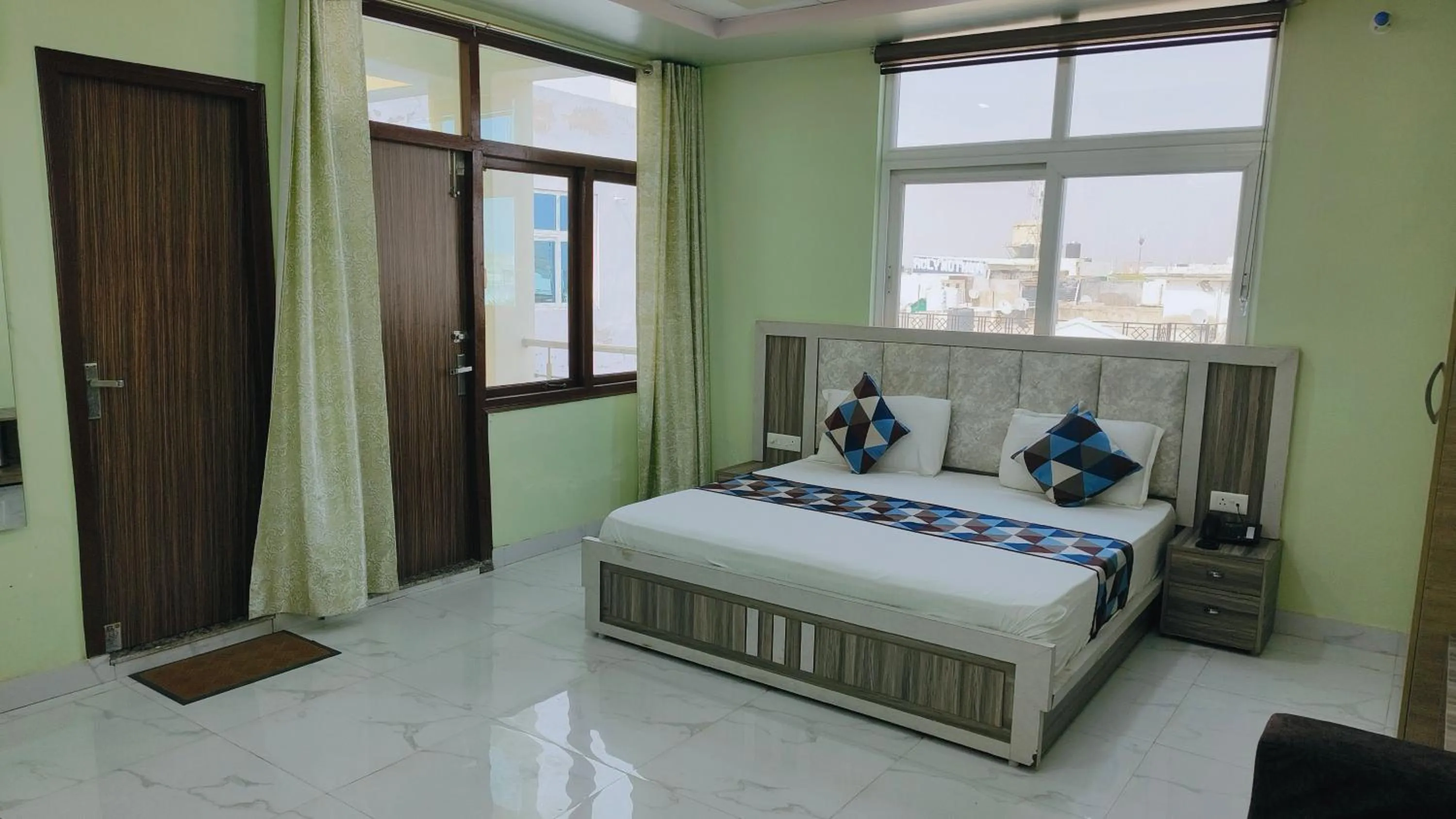 Bedroom in HOTEL AMAR PALACE BHARATPUR