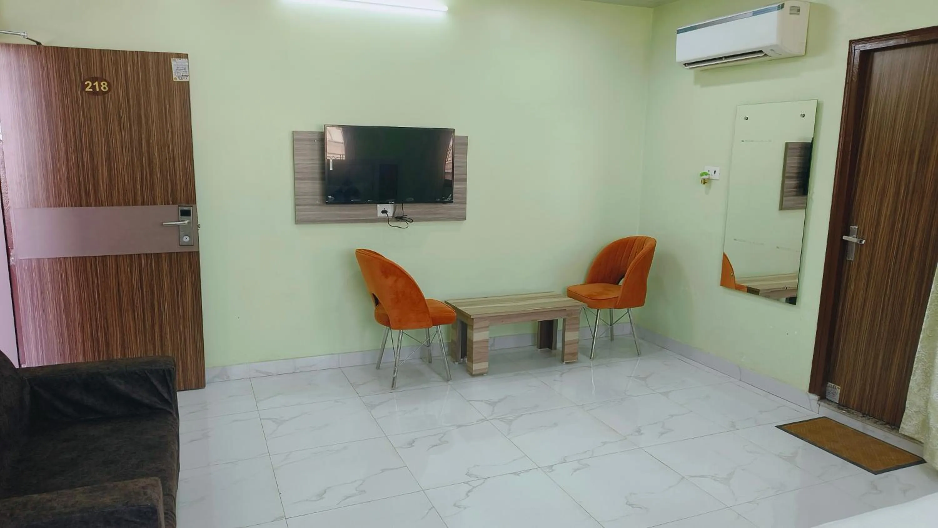 Seating area in HOTEL AMAR PALACE BHARATPUR