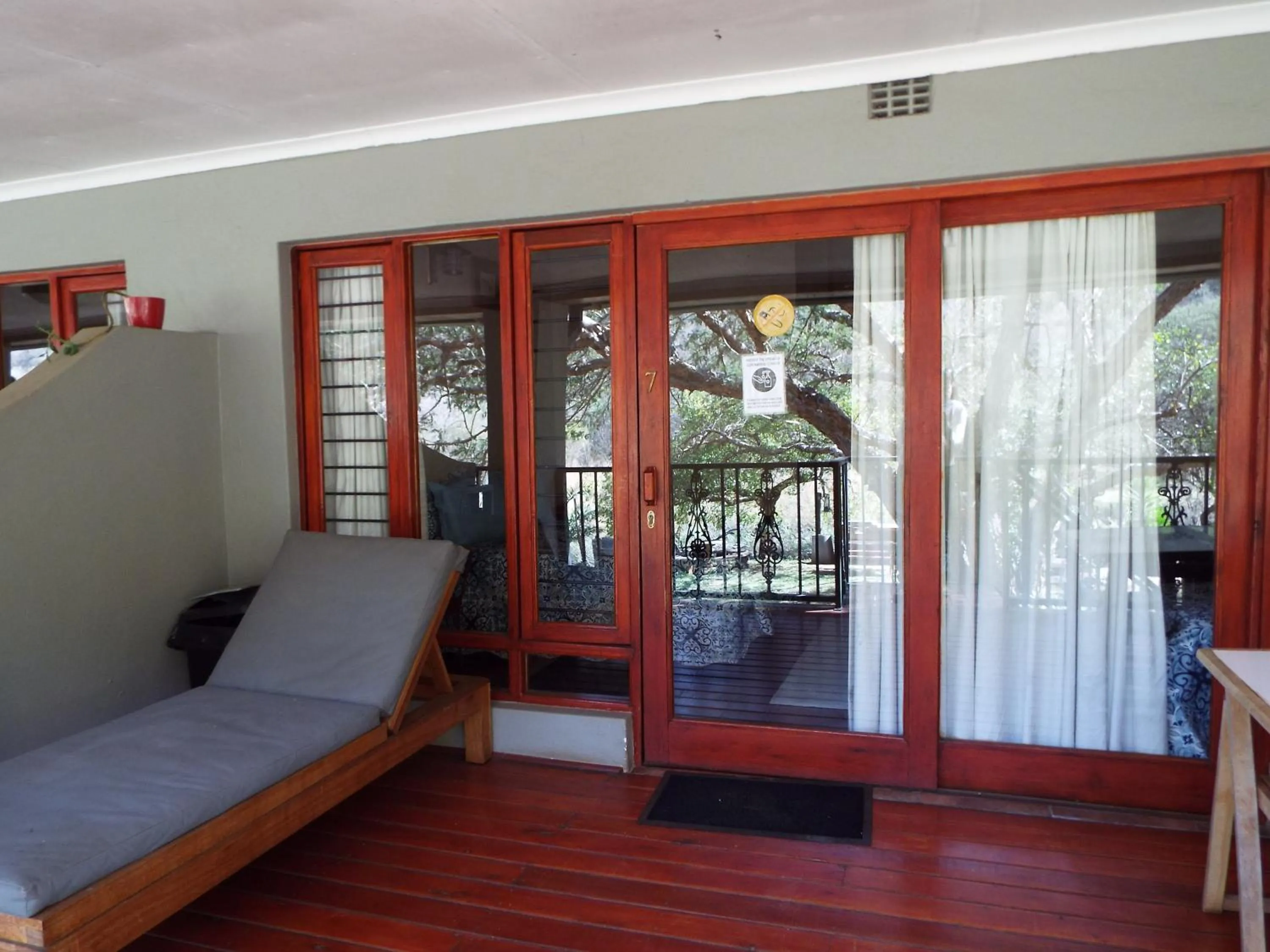 Balcony/Terrace, Bed in Aloes Country Inn