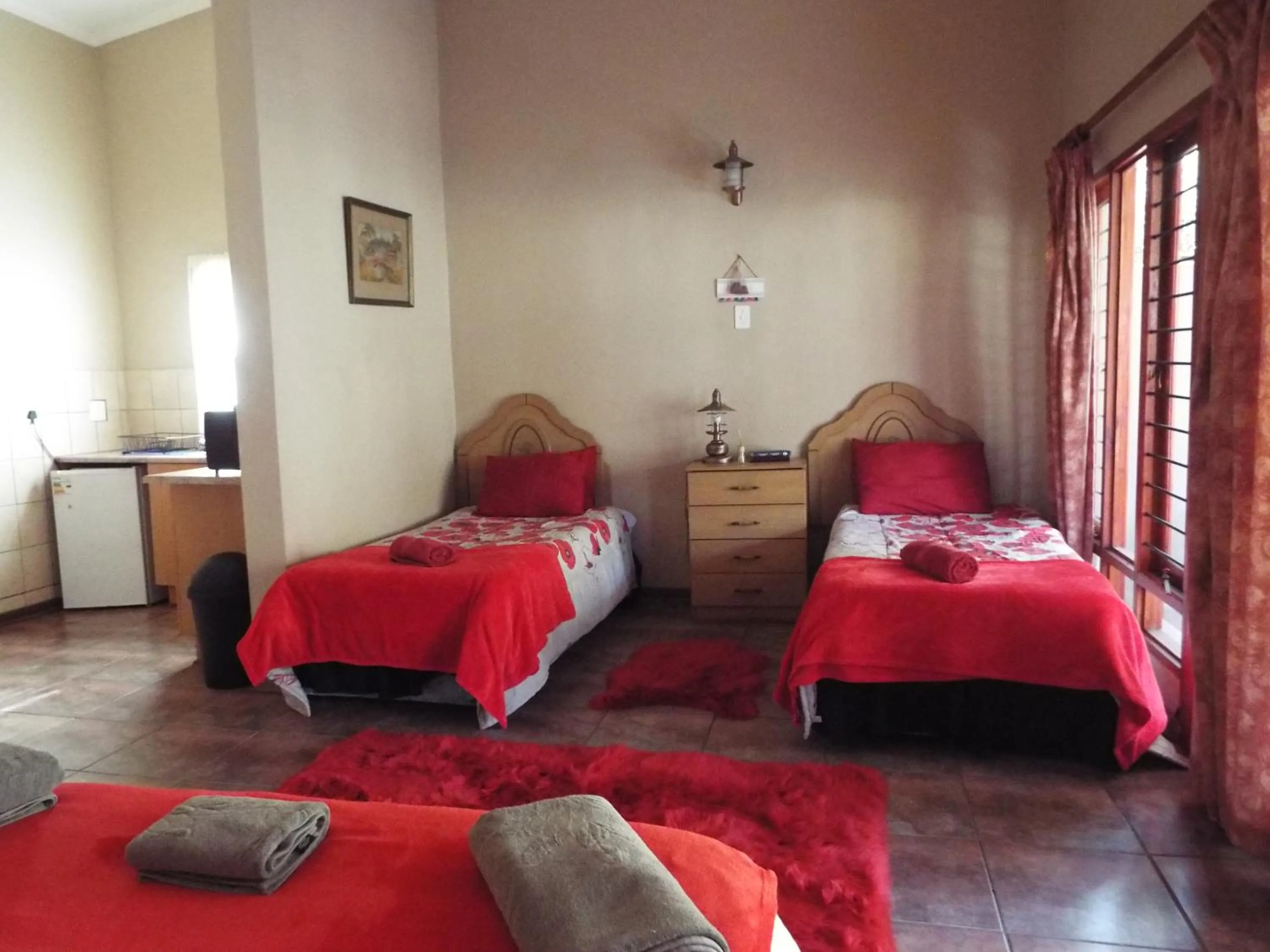 Photo of the whole room, Bed in Aloes Country Inn