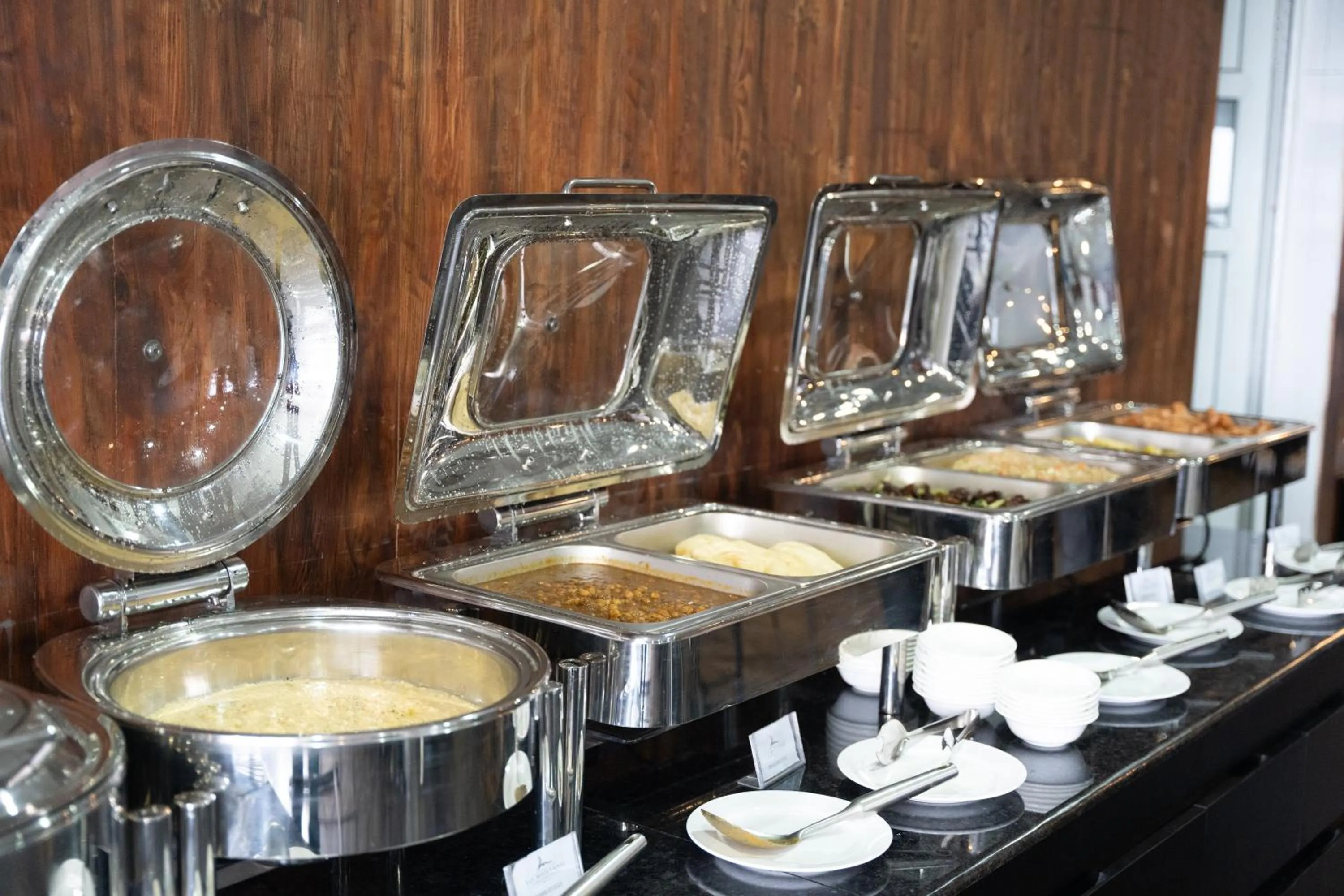Buffet breakfast in Lo Mustang Himalayan Resort
