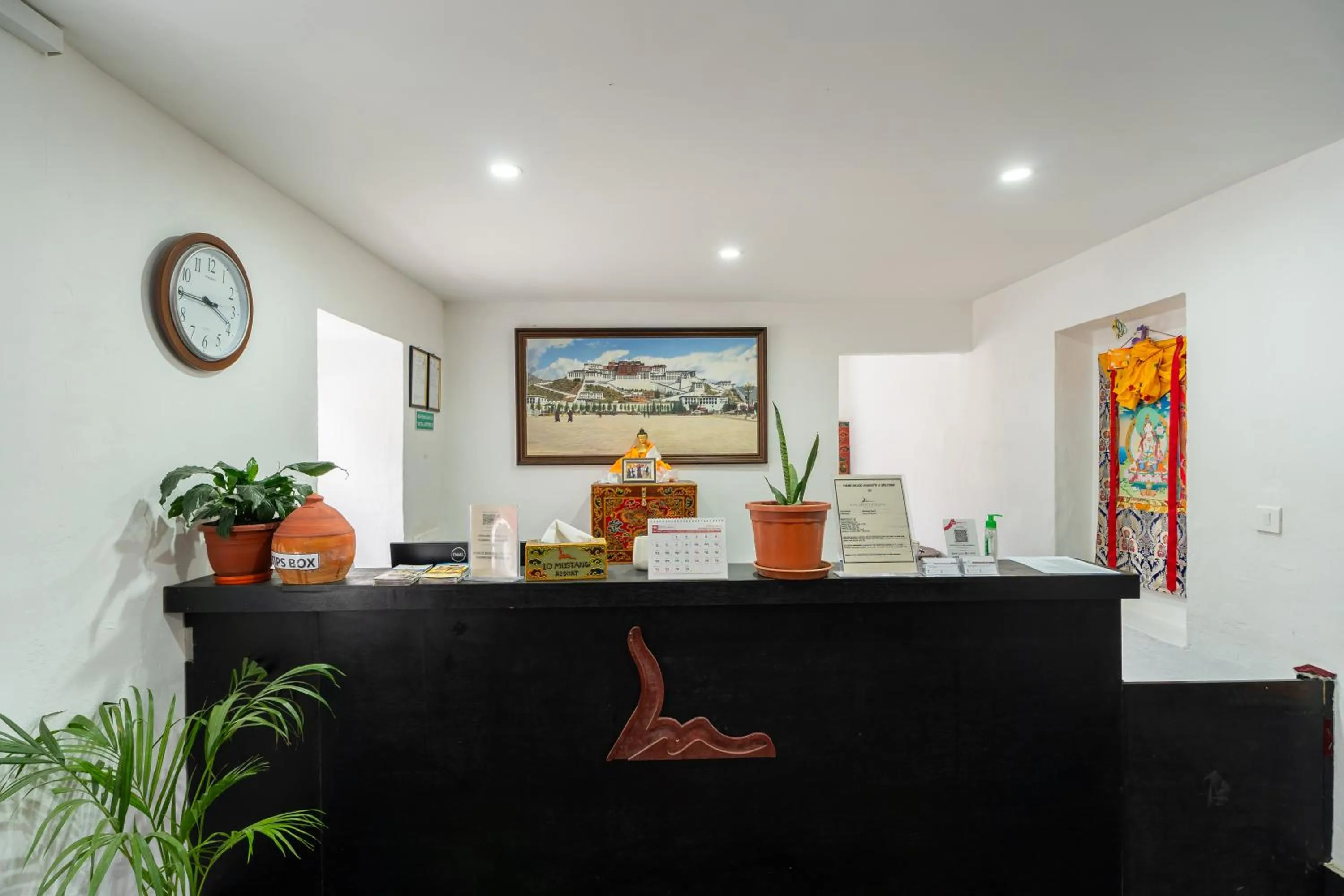 Lobby or reception in Lo Mustang Himalayan Resort