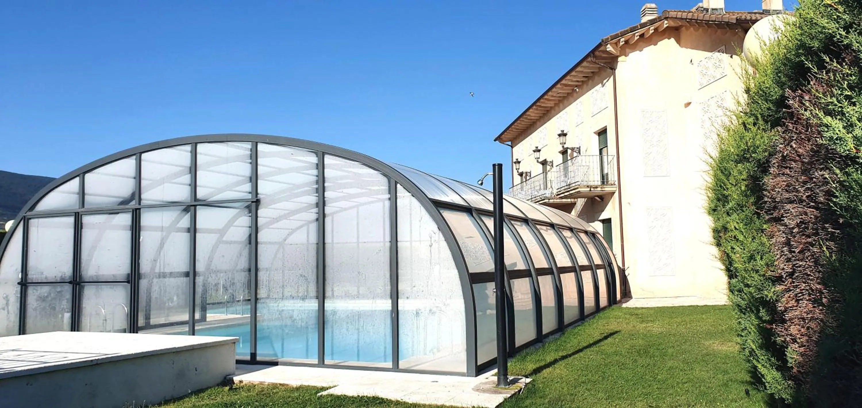 Swimming pool in Mirasierra