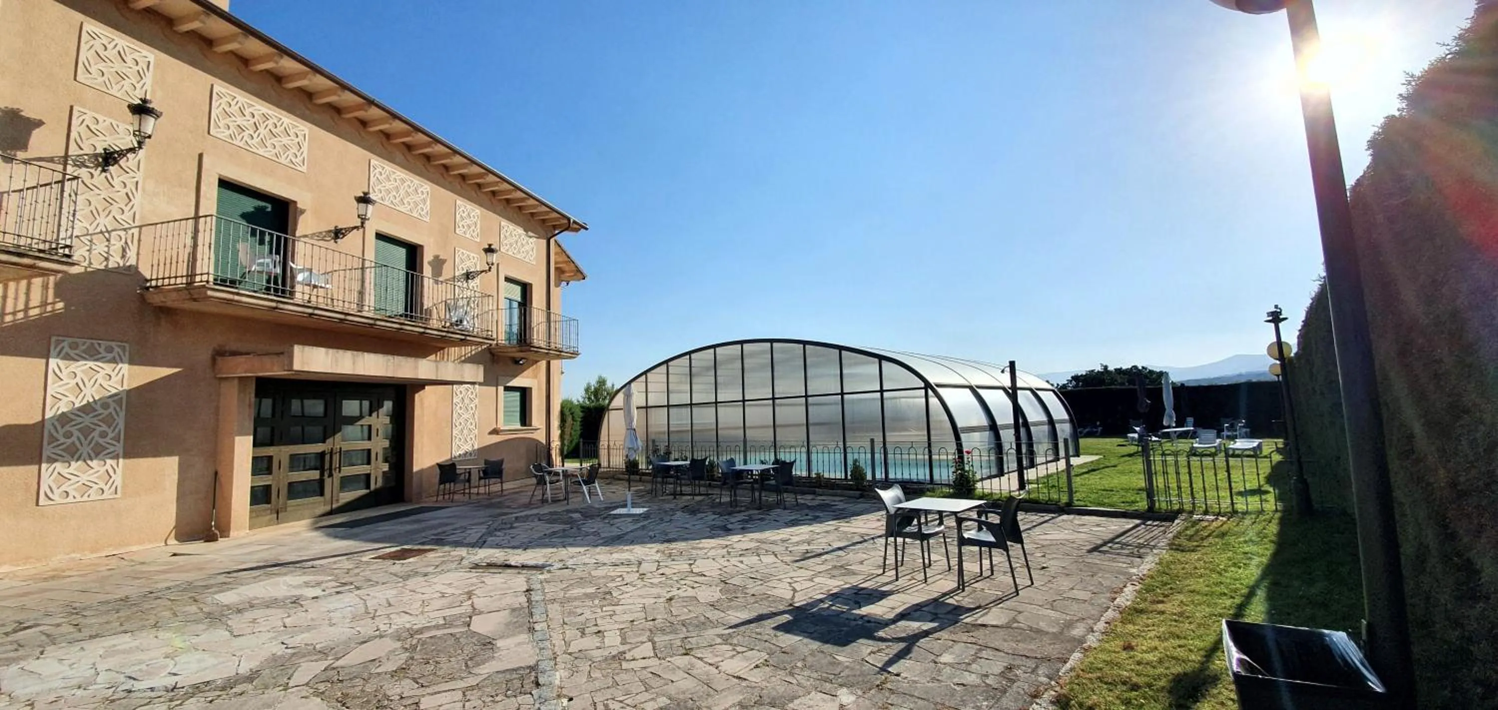 Swimming pool in Mirasierra