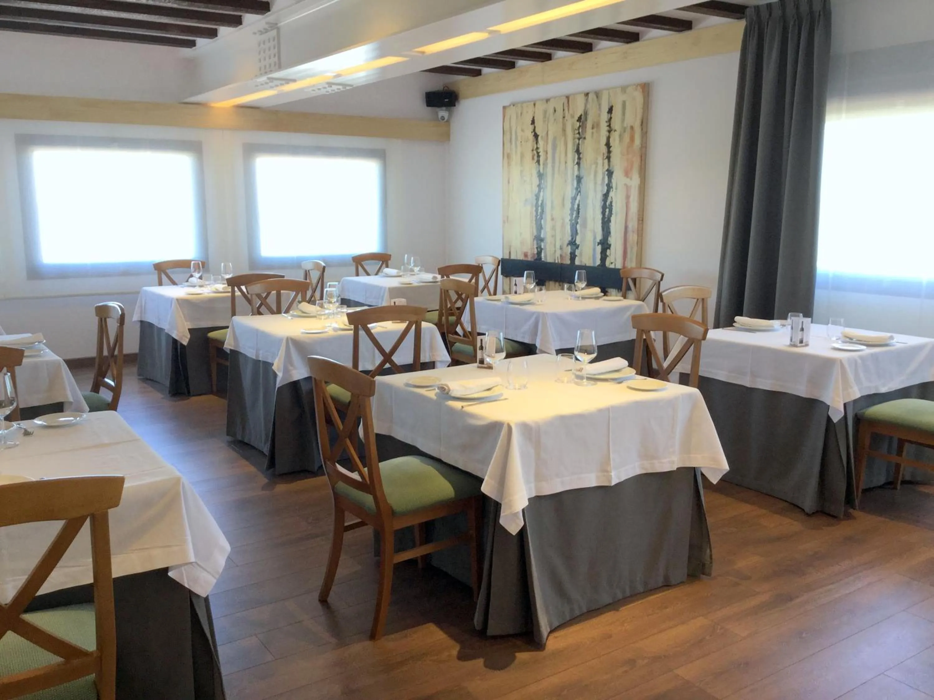 Restaurant/places to eat in Mirasierra