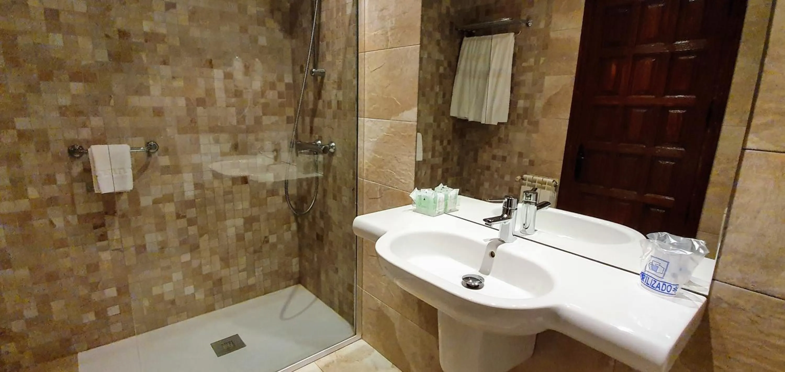 Bathroom in Mirasierra