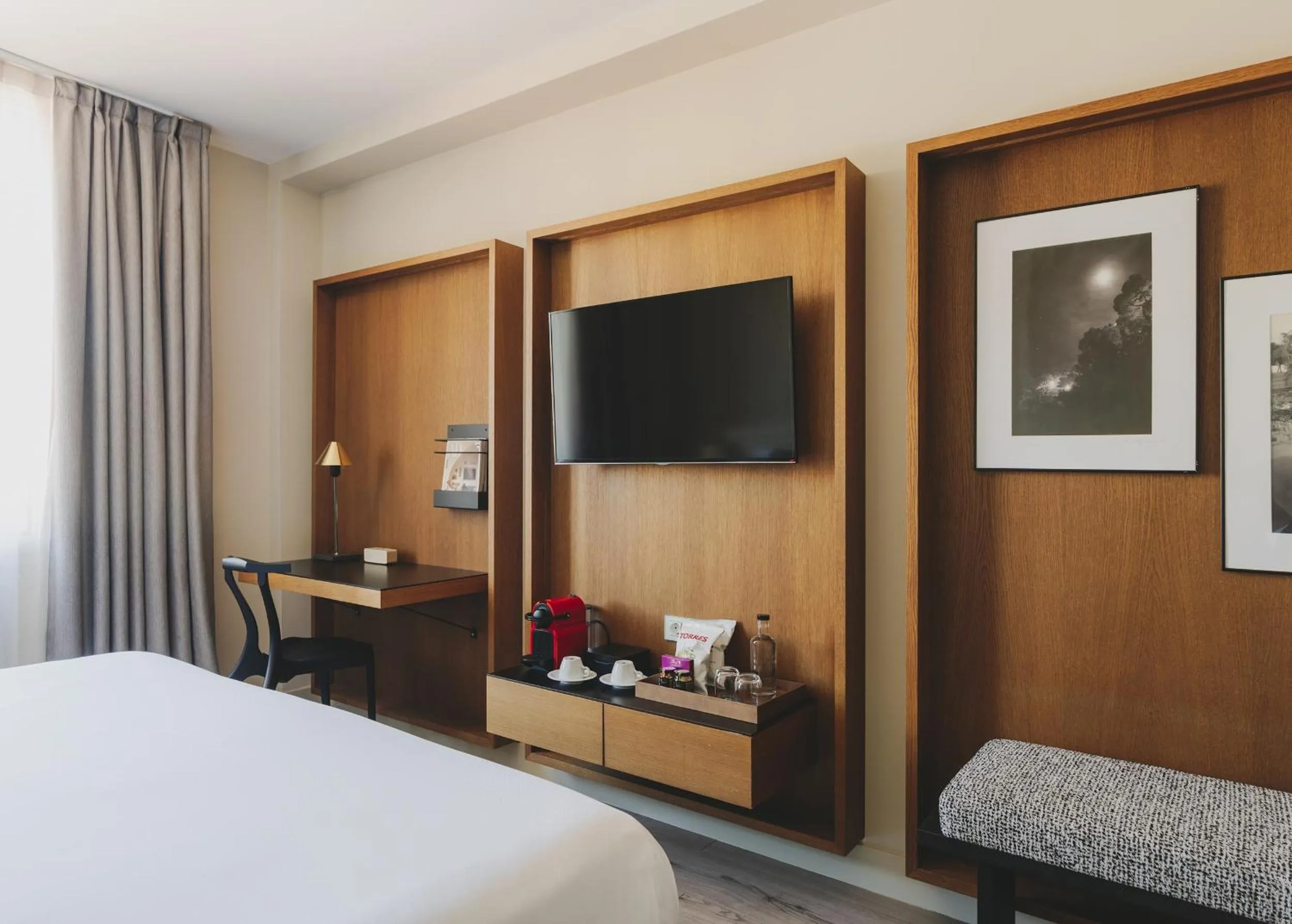 Bed in Gallery Hotel 4 Sup