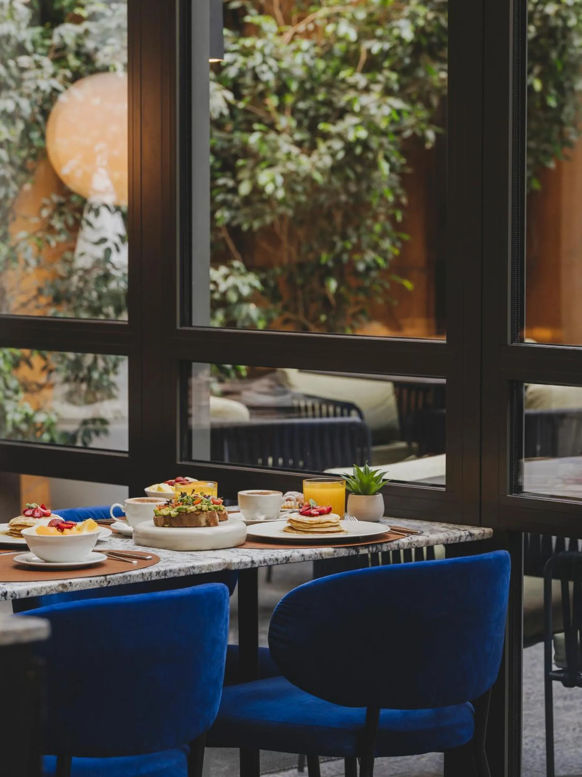 Breakfast in Gallery Hotel 4 Sup