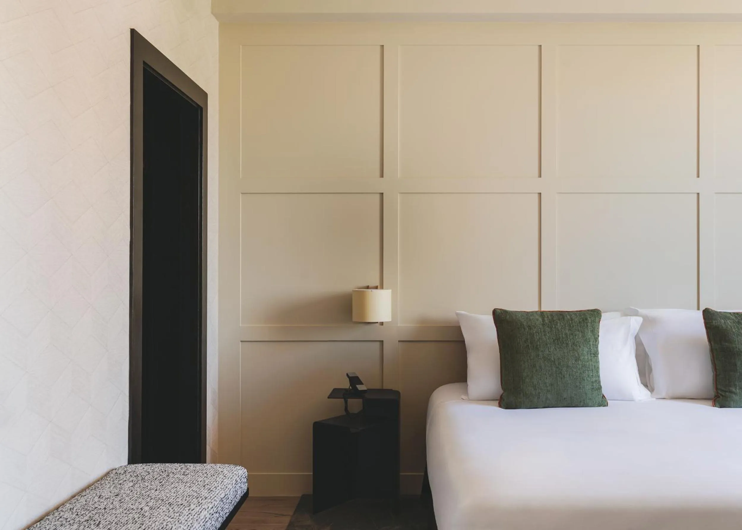 Bed in Gallery Hotel 4 Sup