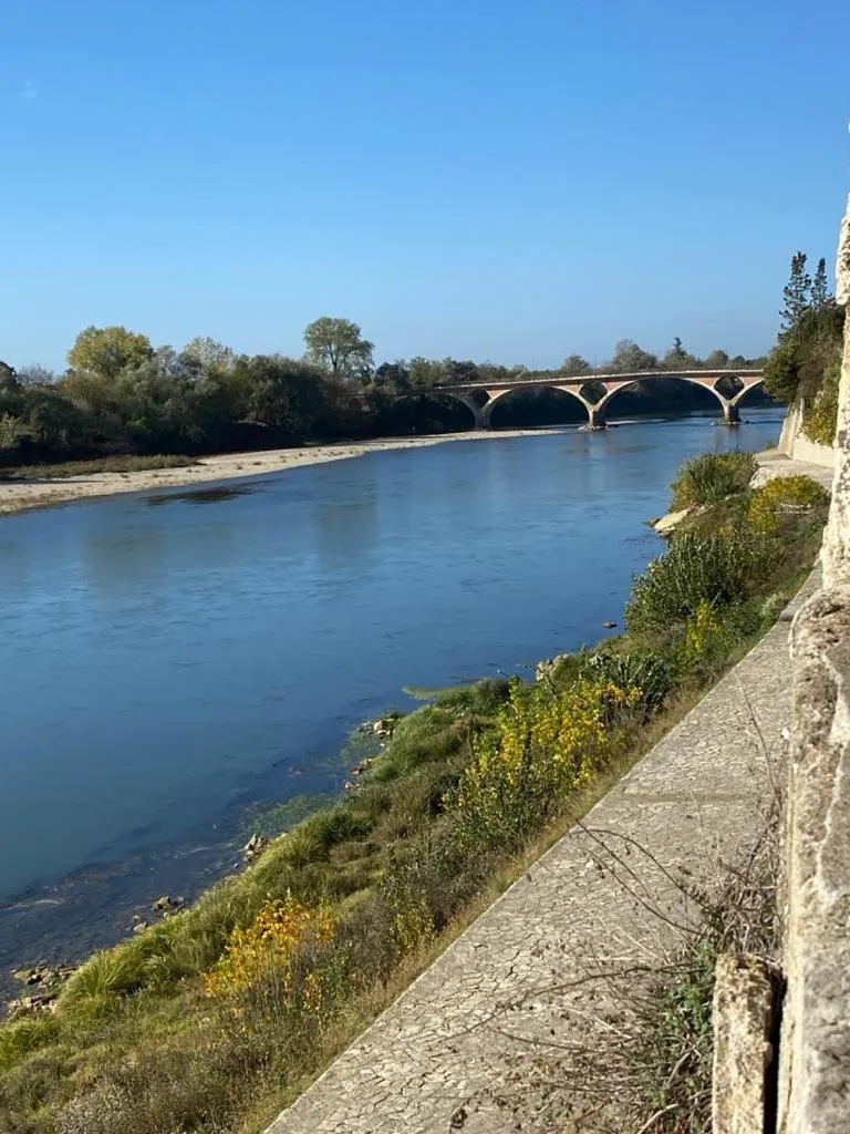 CÔTE GARONNE le BALCON DES DAMES -hôtel et restaurant- Tonneins Fauillet Marmande - vue panoramique bord de Garonne chambres climatisées